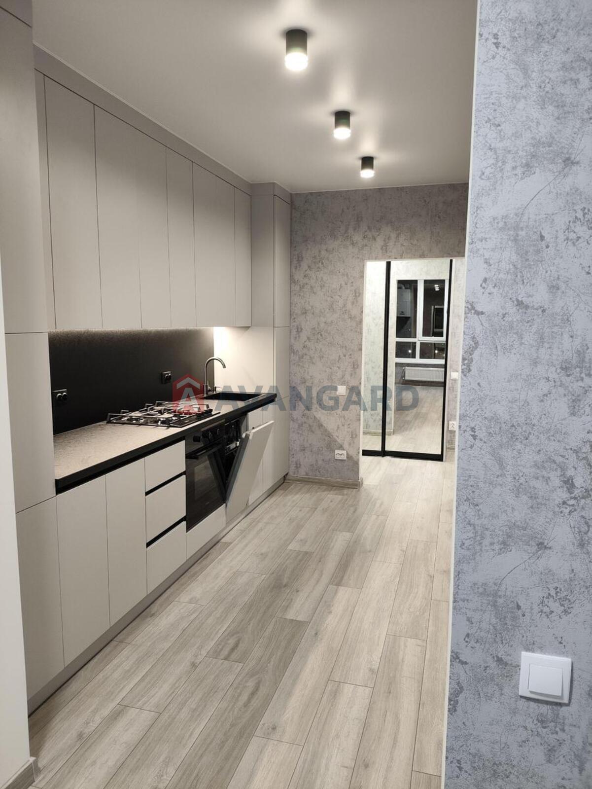 1 ��. ��������, 37/-/9 ��. �., 3/4 ������ ���� 5