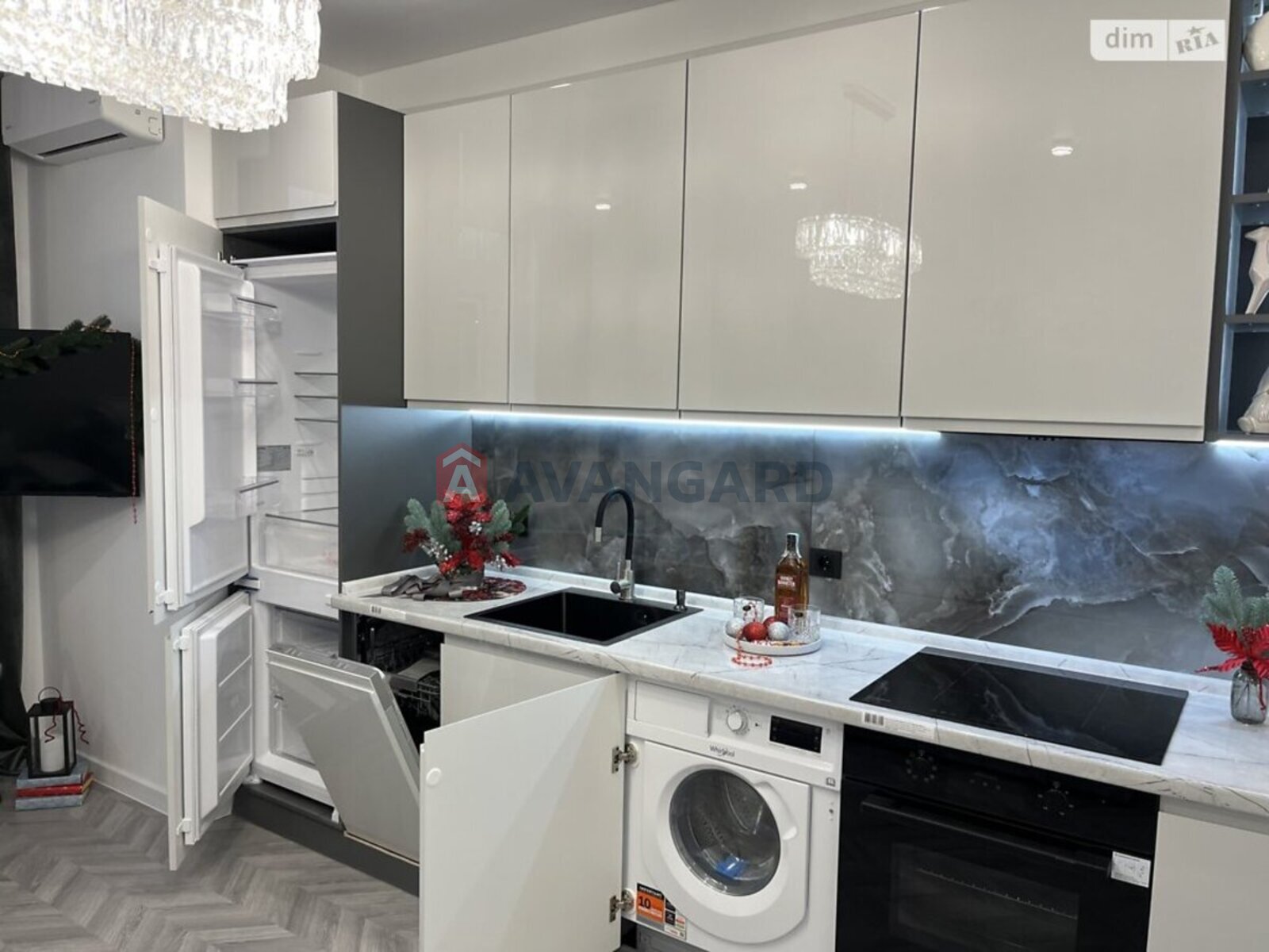 1 ����. ��������, 43/14/25 ��. �., 2/18 ���� ���� 30