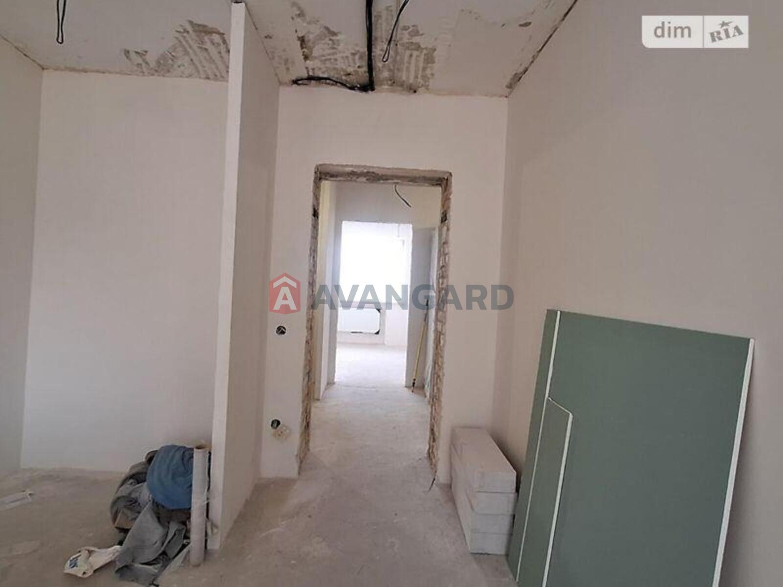 3 ��. ��������, 64/45/8 ��. �., 5/5 ������ ���� 27