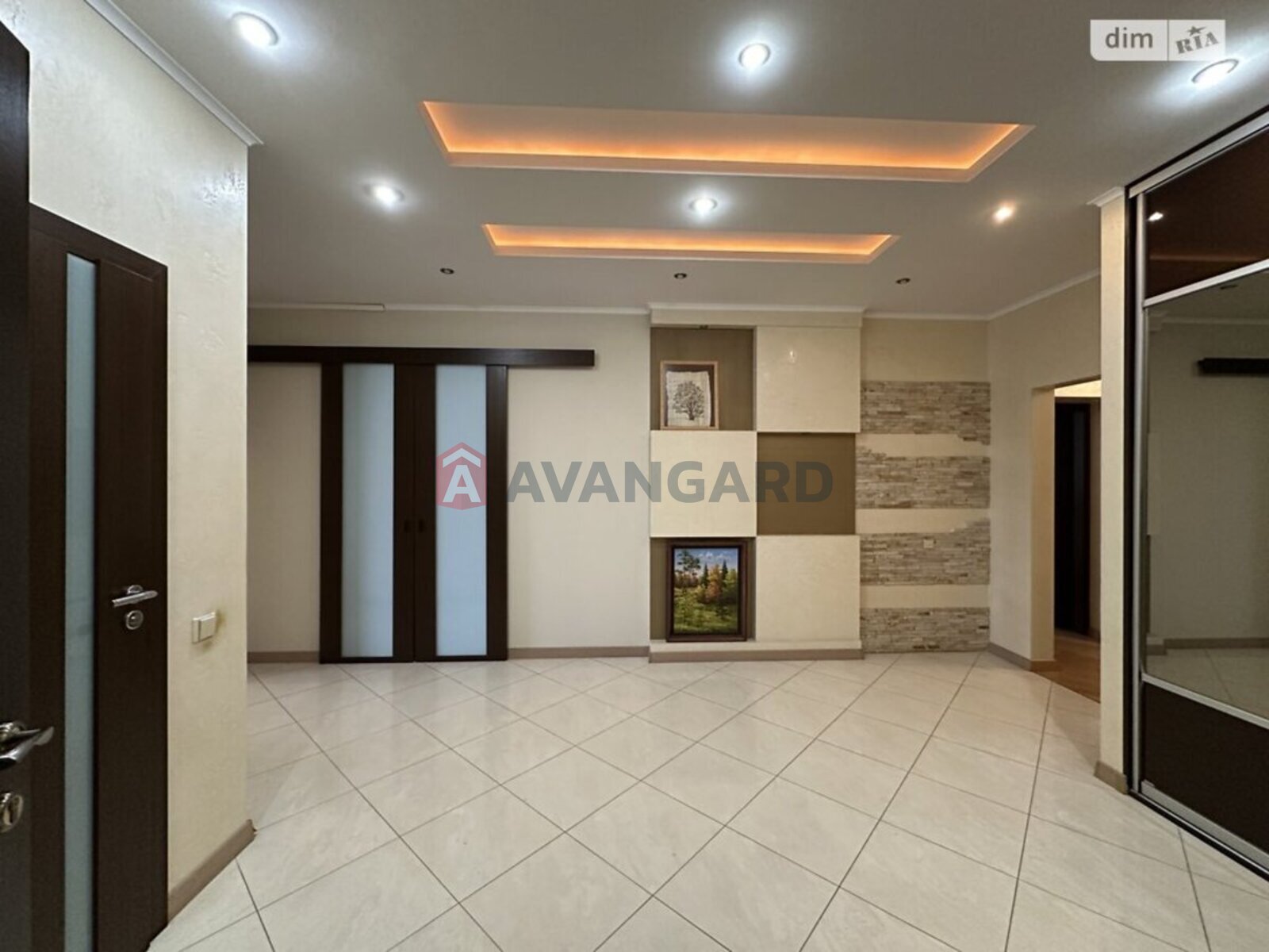 3 ����. ��������, 140/76/18 ��. �., 3/9 ���� ���� 9