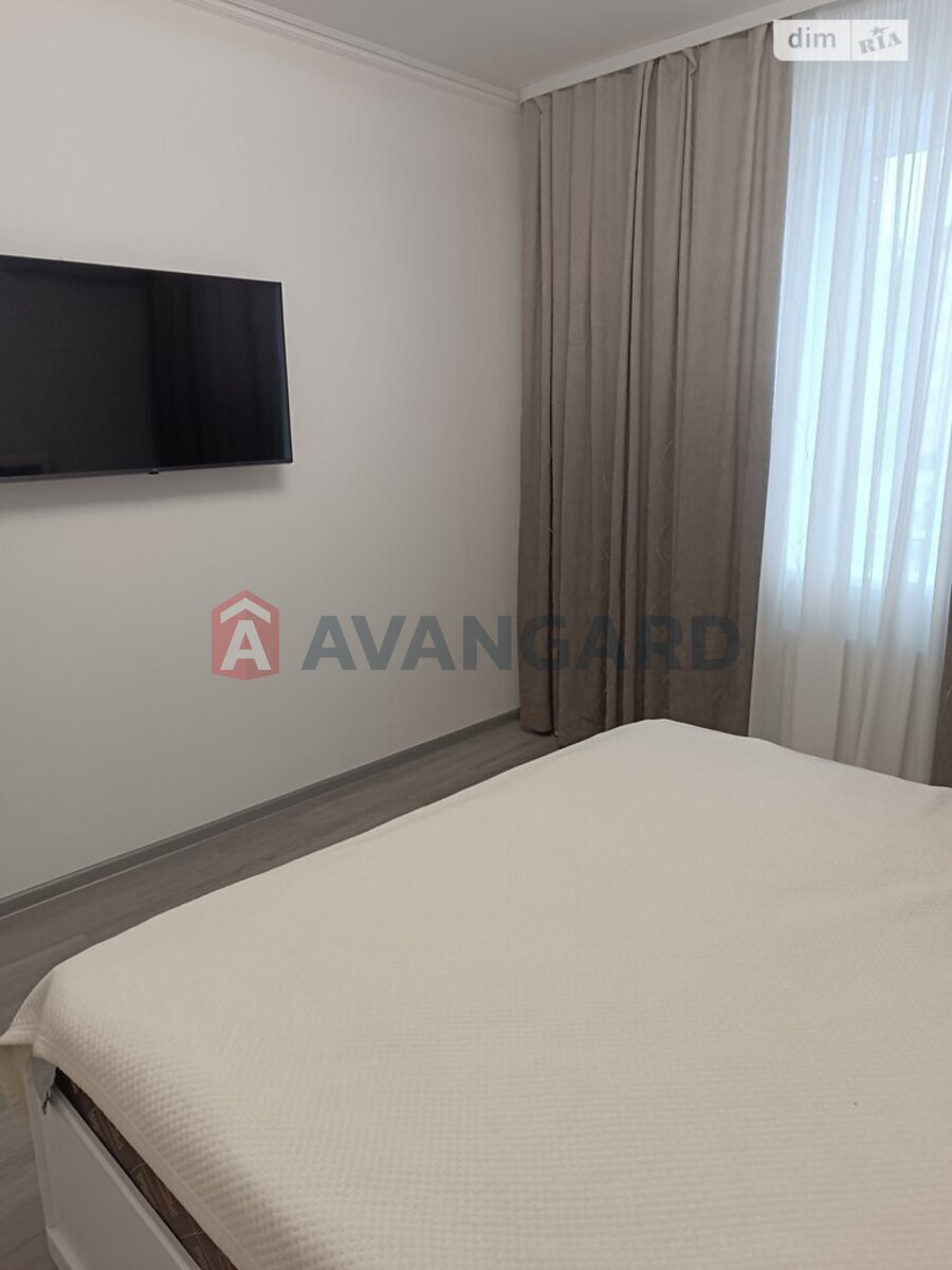 3 кім. квартира, 82/41/18 кв. м., 2/5 поверх фото 2 3 кім. квартира, 82/41/18 кв. м., 2/5 поверх фото 2