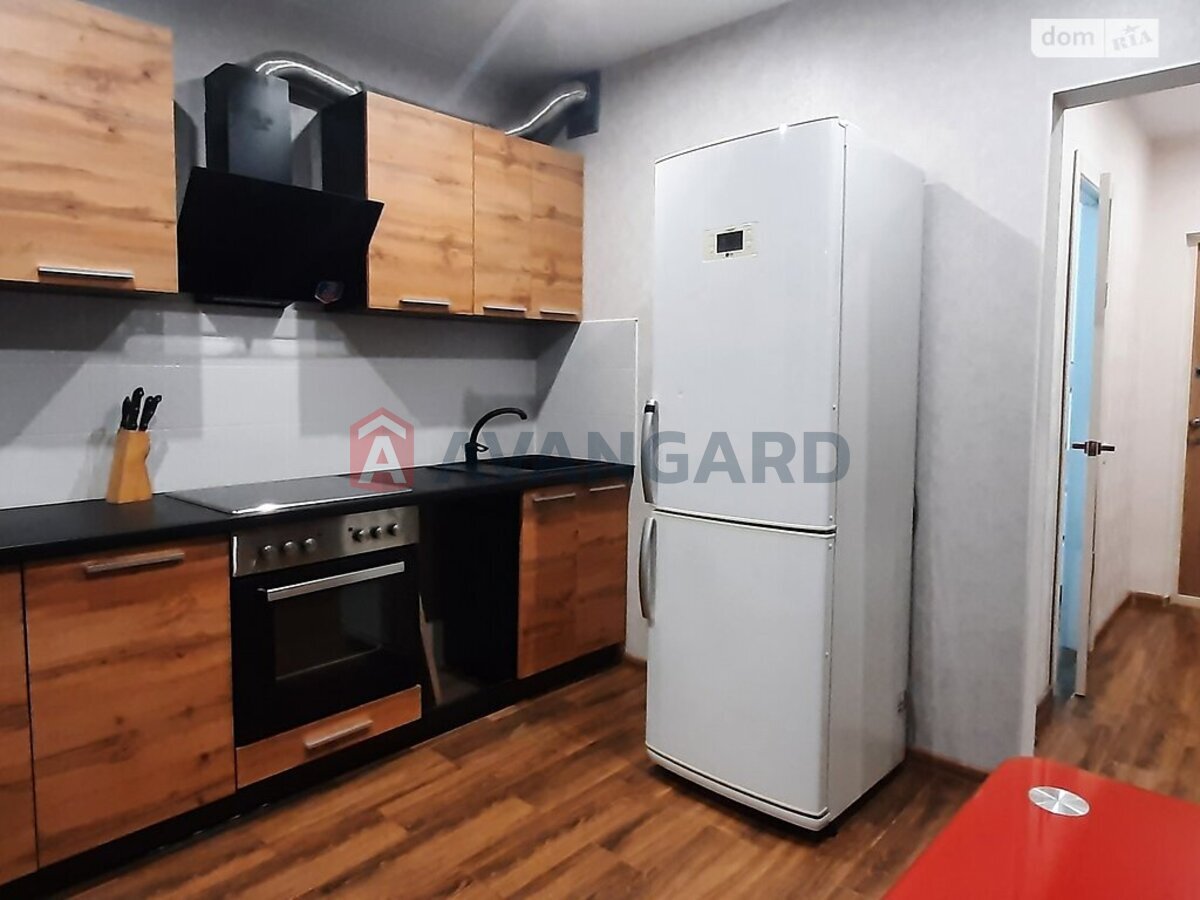 1 ��. ��������, 37/26/8 ��. �., 2/14 ������ ���� 14