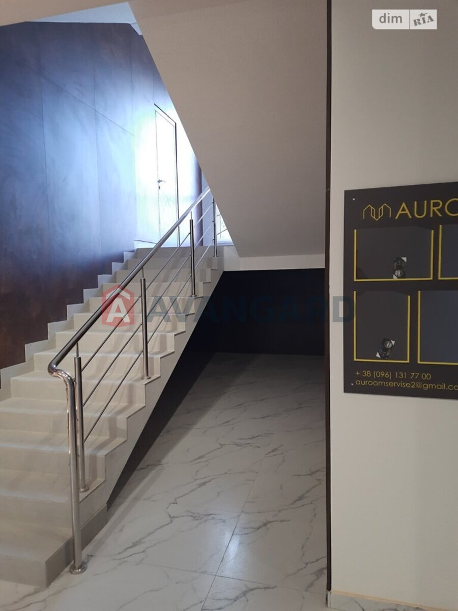 4 ��. ��������, 126/64/30 ��. �., 9/10 ������ ���� 8