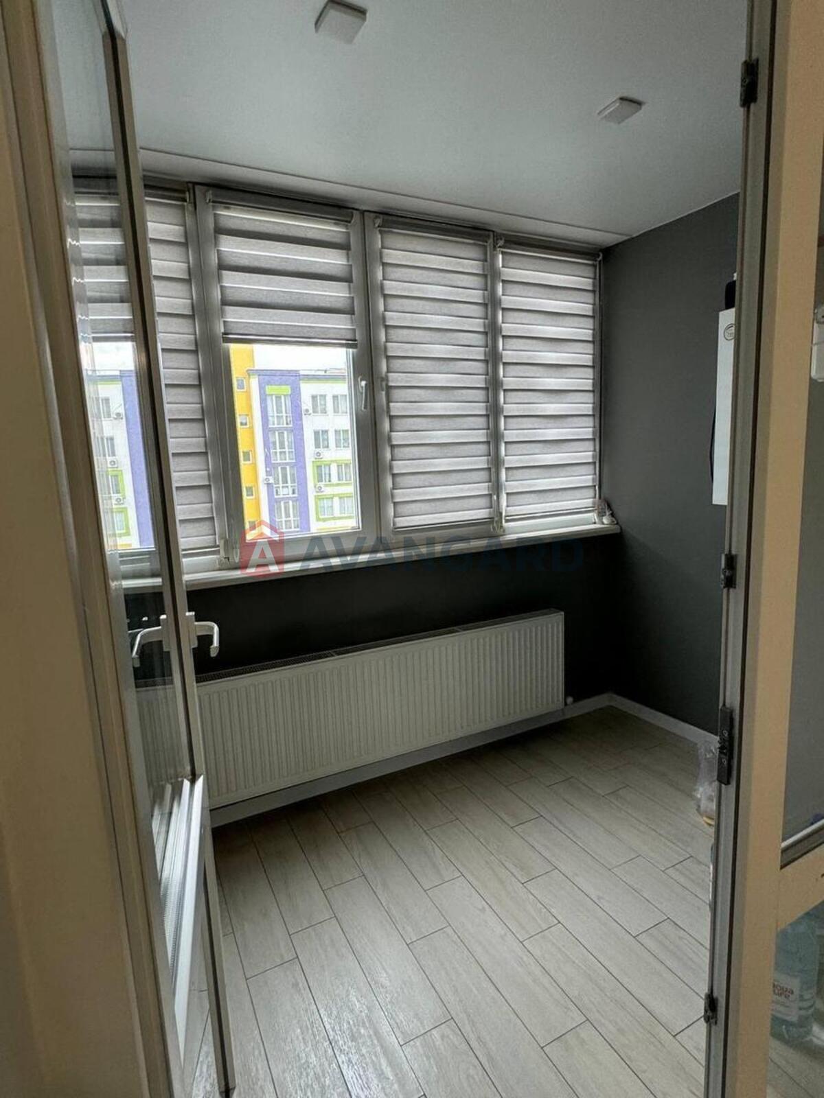 1 ����. ��������, 41,8/-/10 ��. �., 9/10 ���� ���� 8