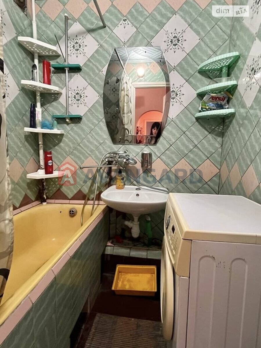 3 ��. ��������, 70/-/- ��. �., 2/9 ������ ���� 12