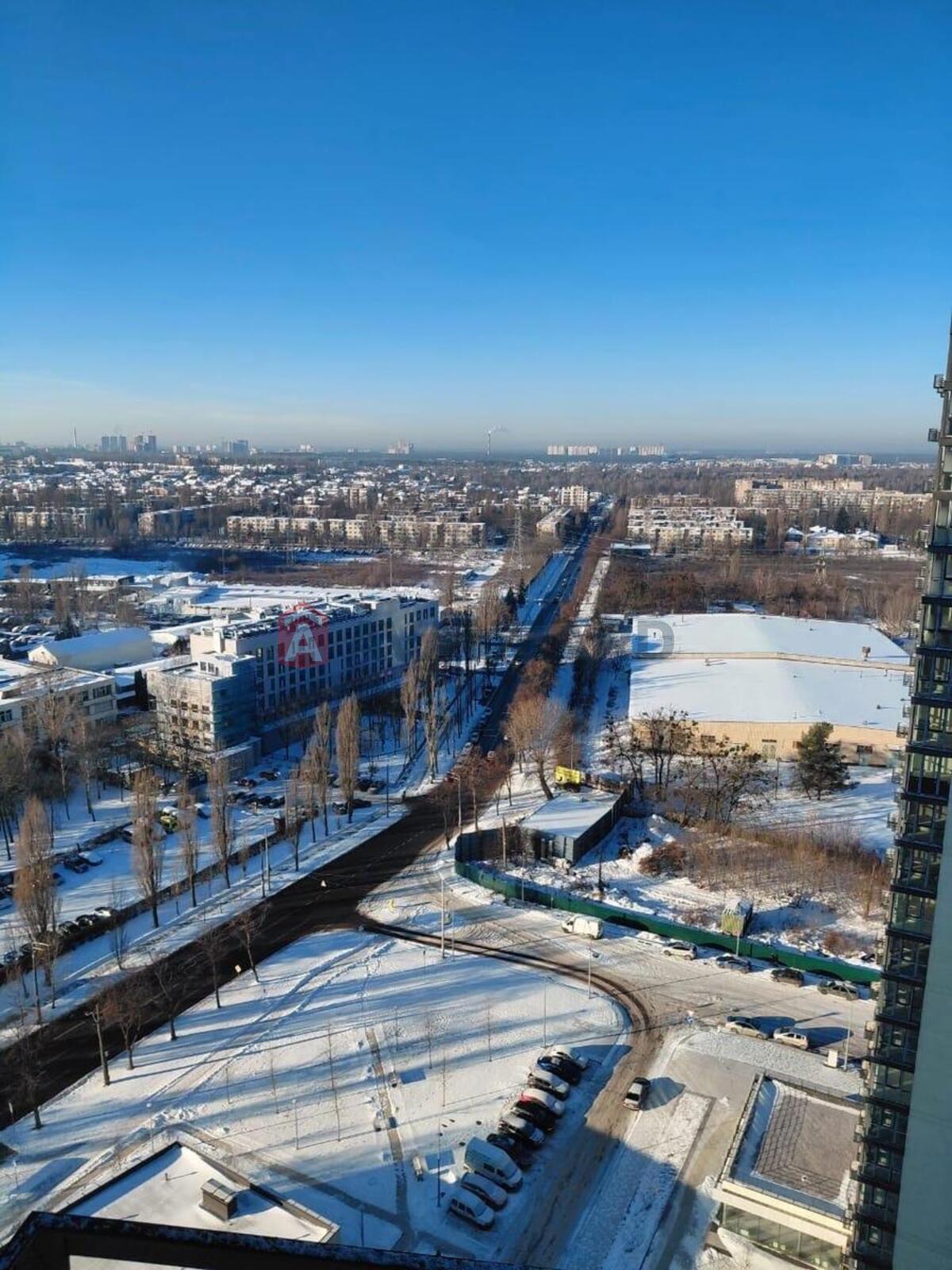 3 ��. ��������, 81/63/18 ��. �., 22/26 ������ ���� 8