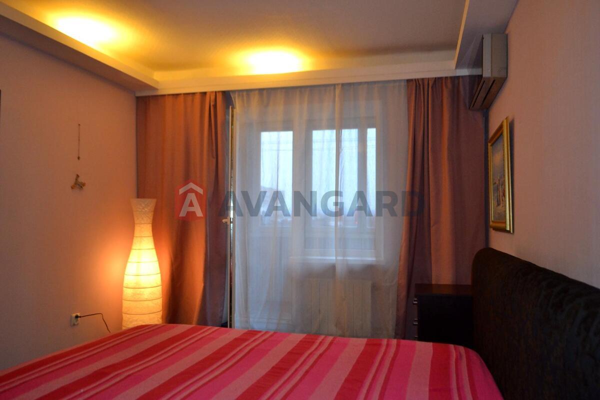 2 ��. ��������, 46 / 22 / 18 ��. �., 4/9 ������ ���� 17