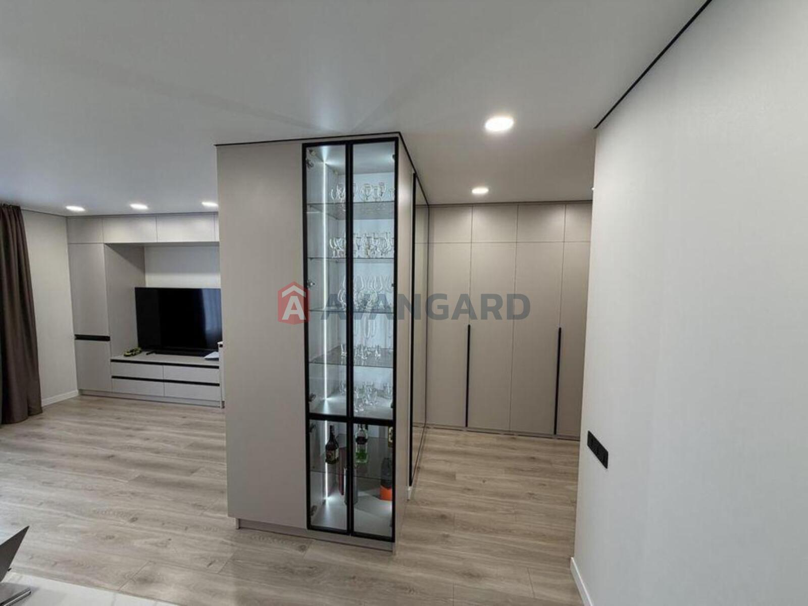 2 ��. ��������, 71/-/21 ��. �., 3/25 ������ ���� 15