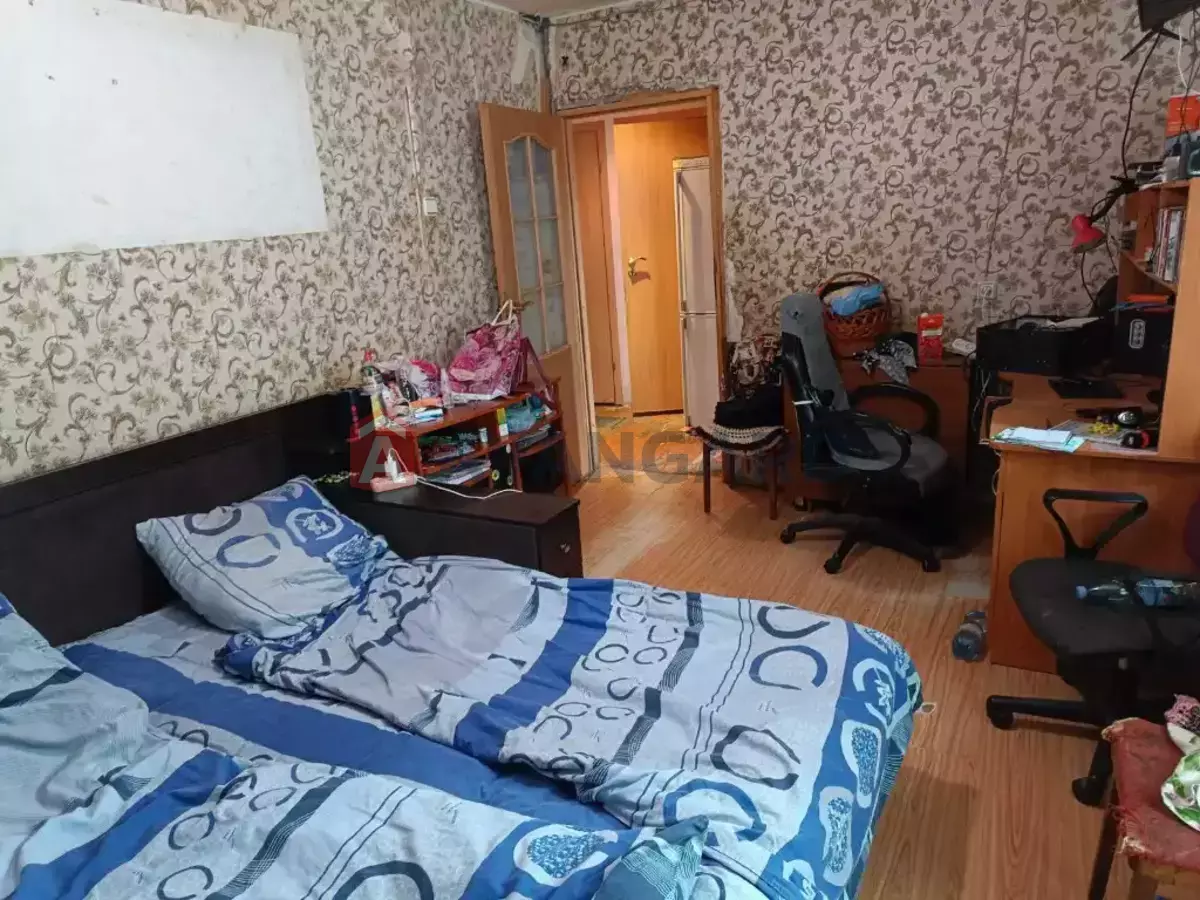 2 ��. ��������, 46/28/6 ��. �., 9/9 ������ ���� 8