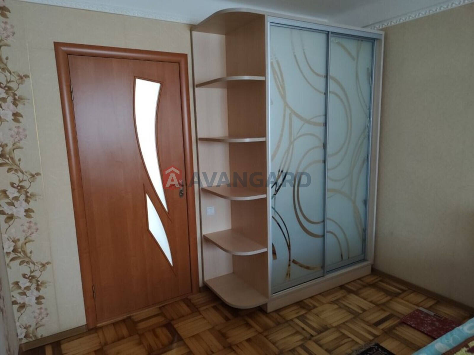 3 ��. ��������, 68/-/7 ��. �., 7/9 ������ ���� 18