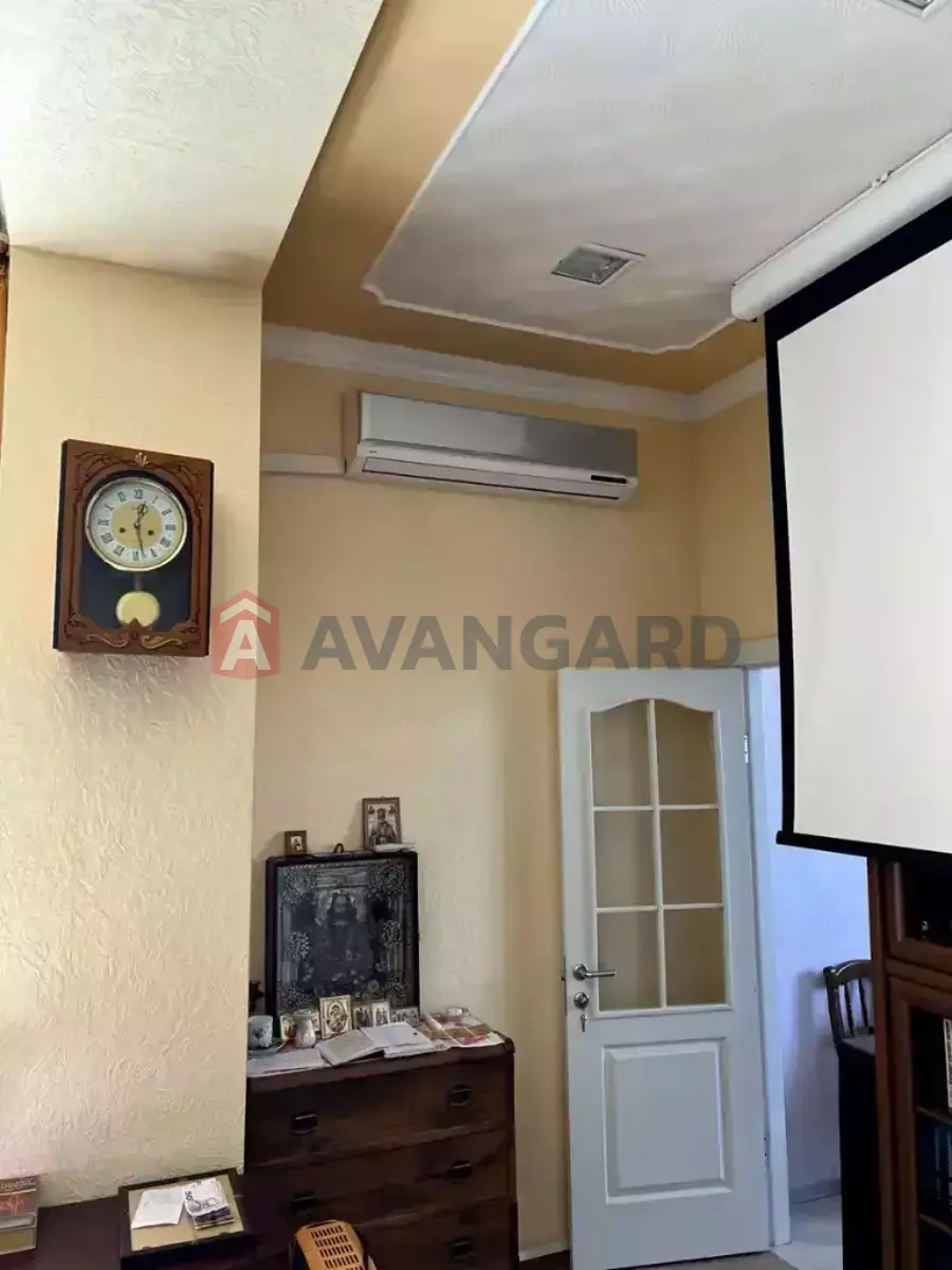 3 . , 70/-/- . ., 7/9   4