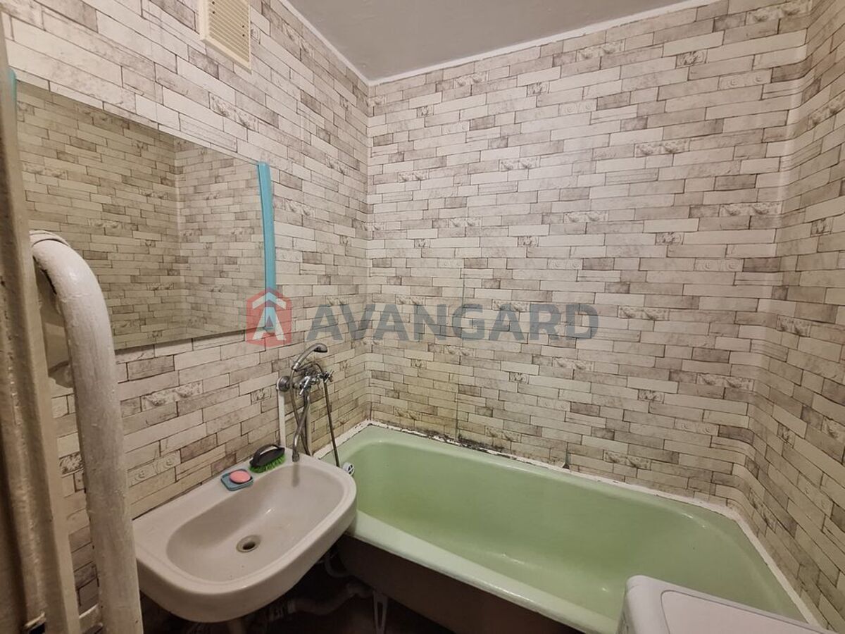 2 ����. ��������, 50/-/6 ��. �., 9/9 ���� ���� 4