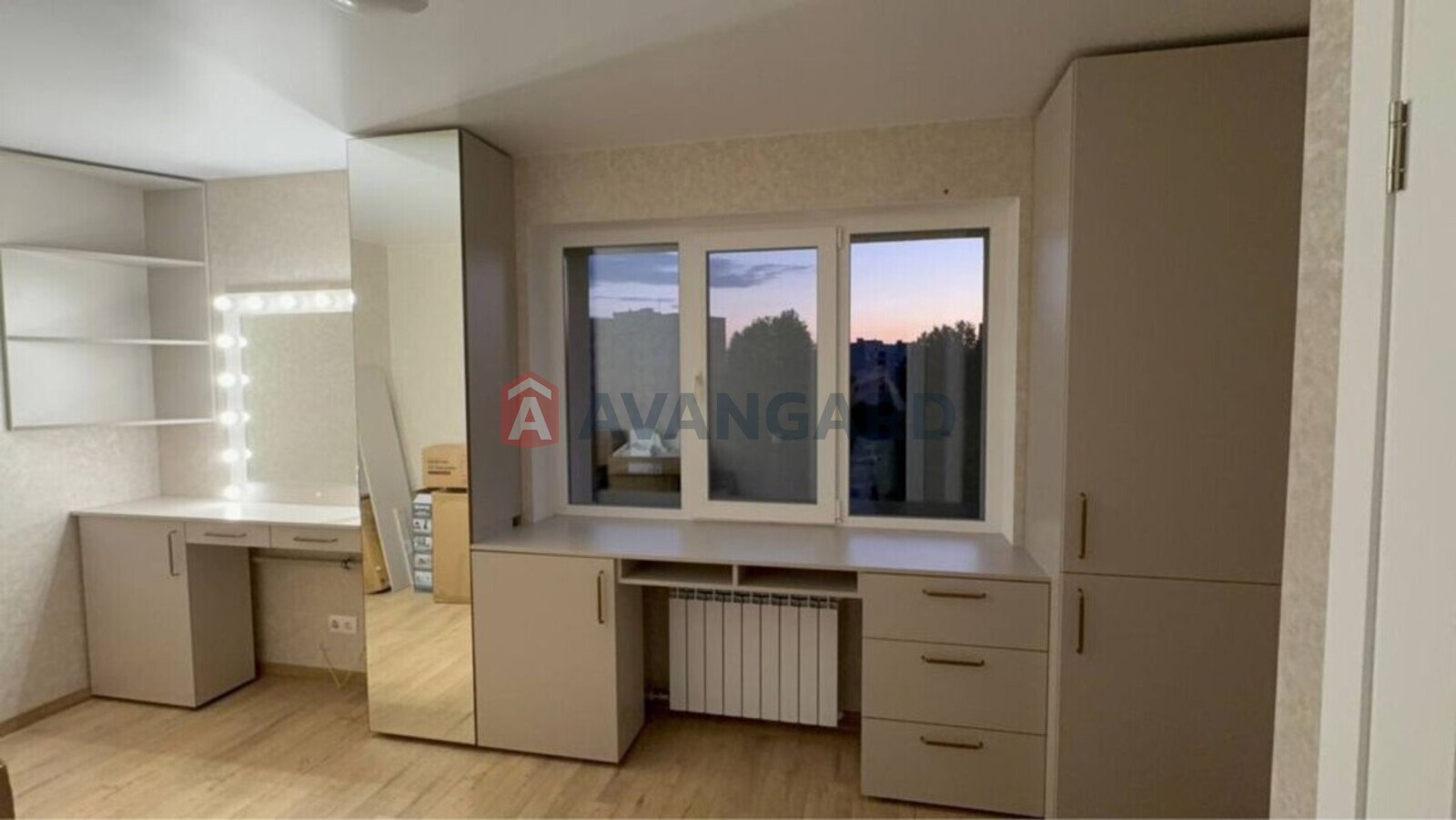 3 ����. ��������, 51/-/5 ��. �., 5/5 ���� ���� 1