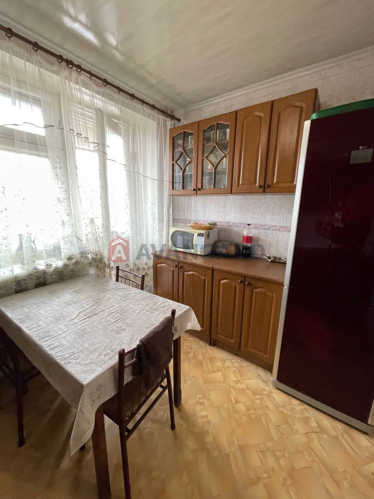 2 ��. ��������, 53/31/7 ��. �., 4/5 ������ ���� 1