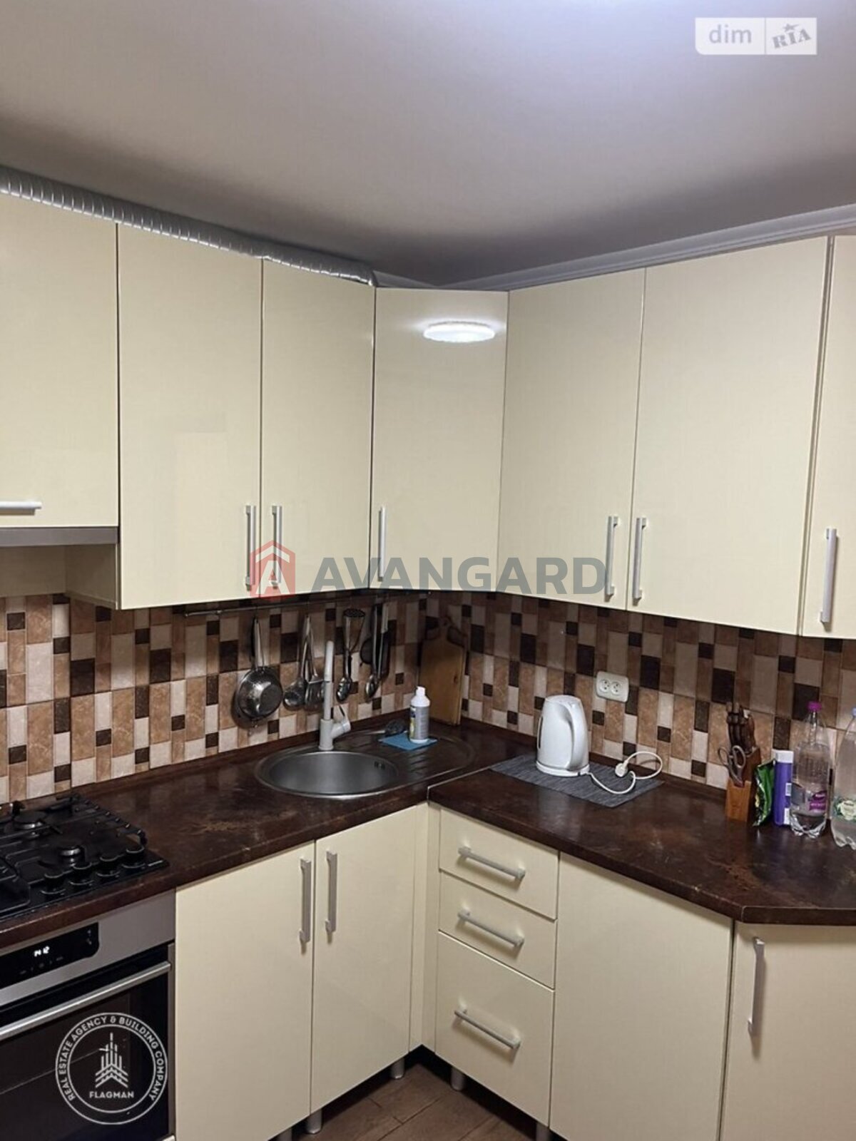 2 ��. ��������, 59/34/9 ��. �., 6/11 ������ ���� 1