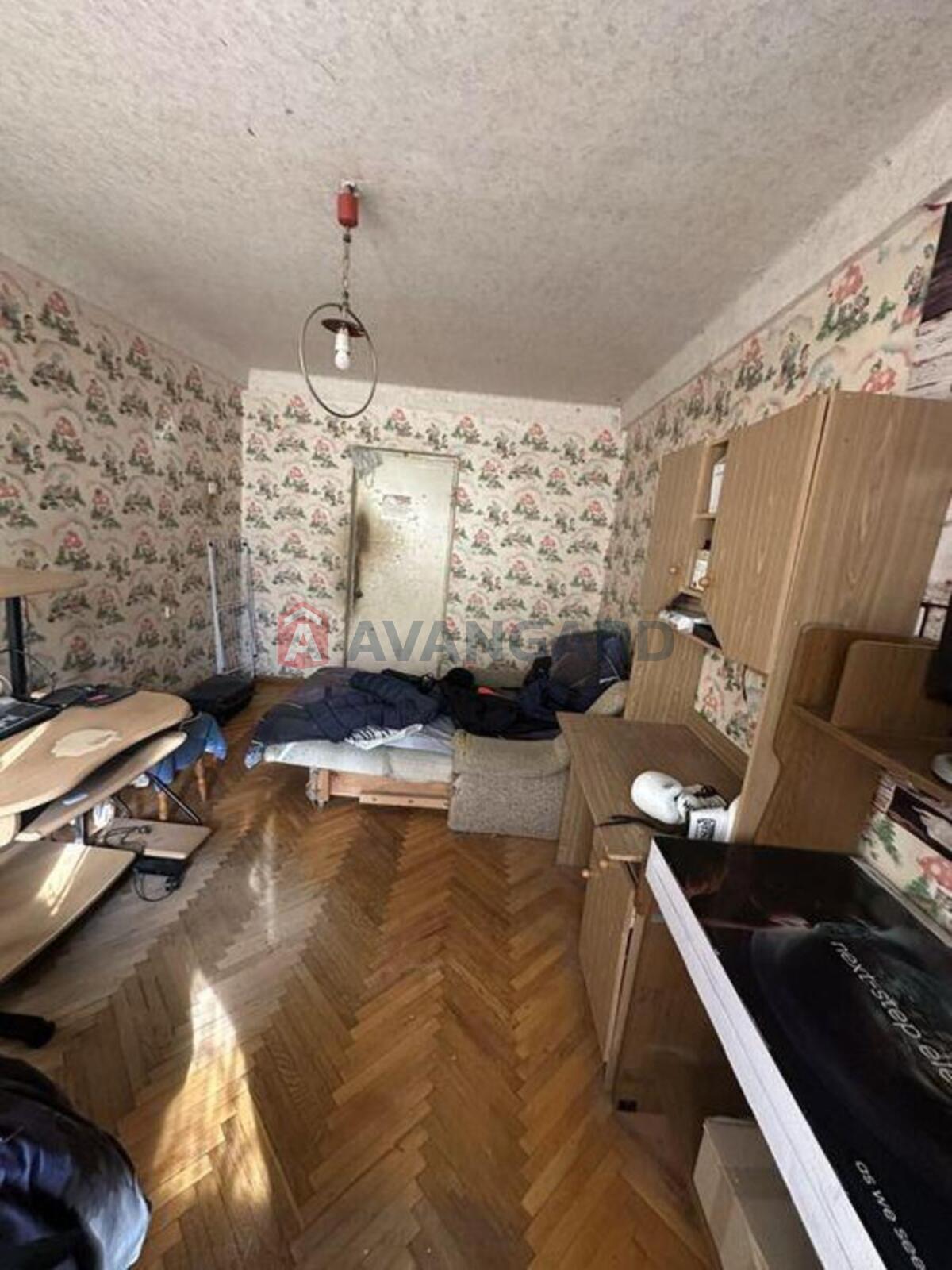 2 ��. ��������, 60/-/18 ��. �., 1/5 ������ ���� 13