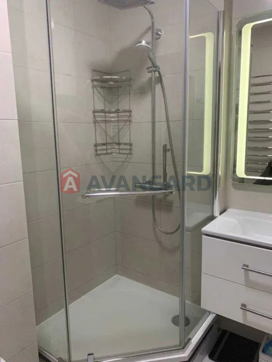 1 ��. ��������, 31/-/8 ��. �., 18/25 ������ ���� 10