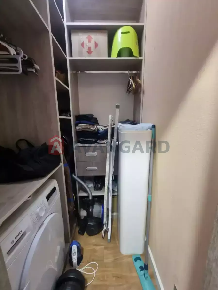 2 ��. ��������, 60/-/- ��. �., 10/10 ������ ���� 4