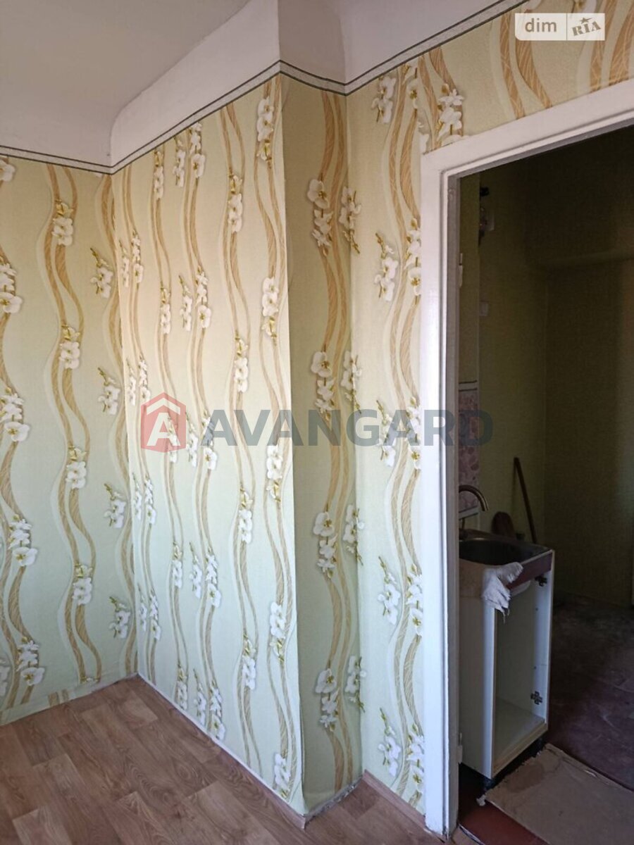 1 ����. ��������, 18/13/5 ��. �., 5/5 ���� ���� 8