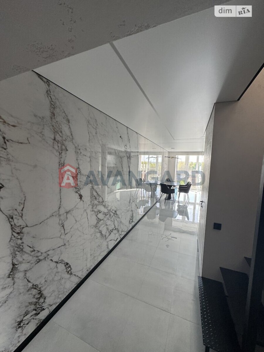 3 ��. ��������, 97/60/17 ��. �., 5/6 ������ ���� 25