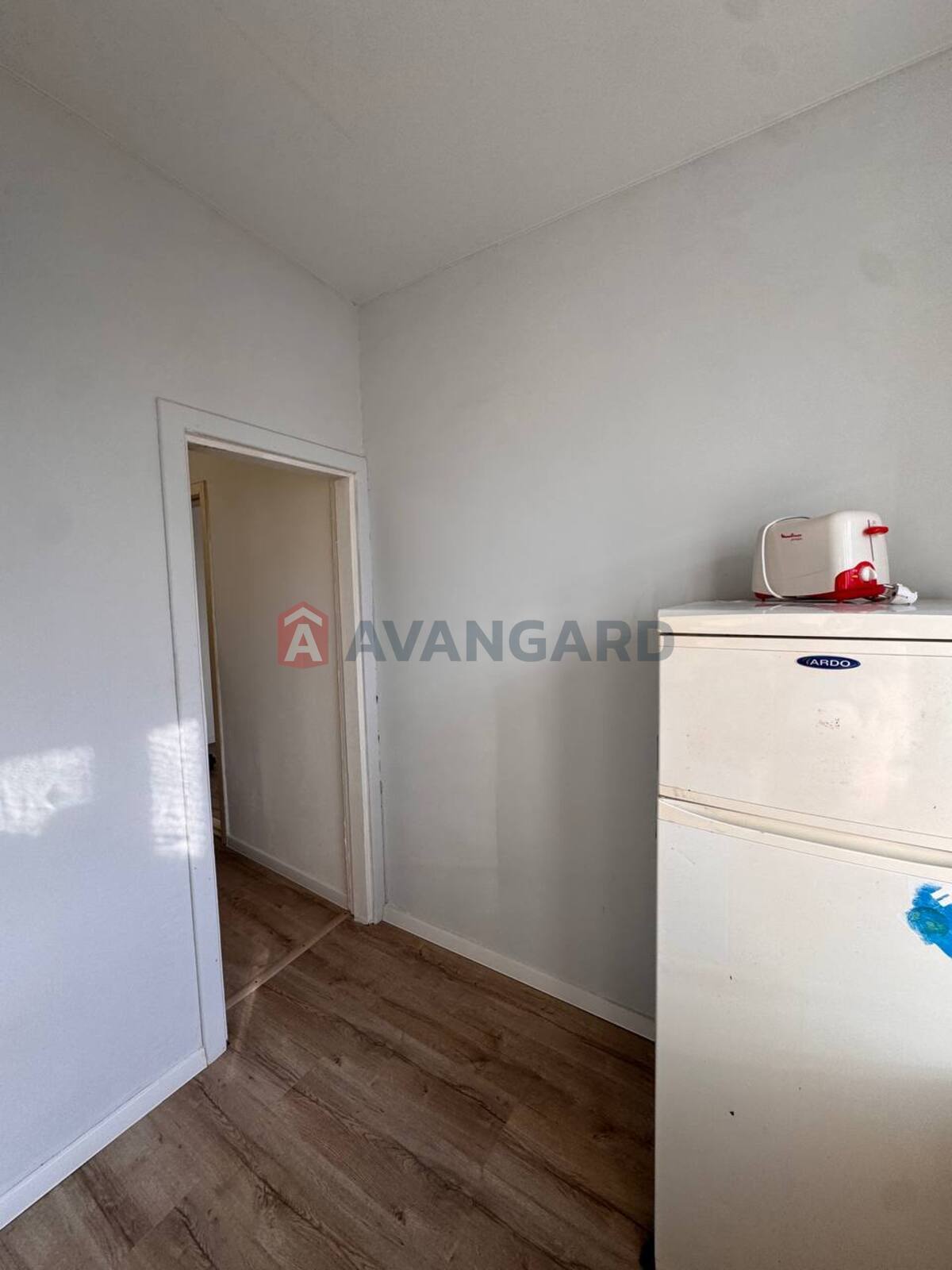 2 ��. ��������, 46/26/5 ��. �., 2/3 ������ ���� 3