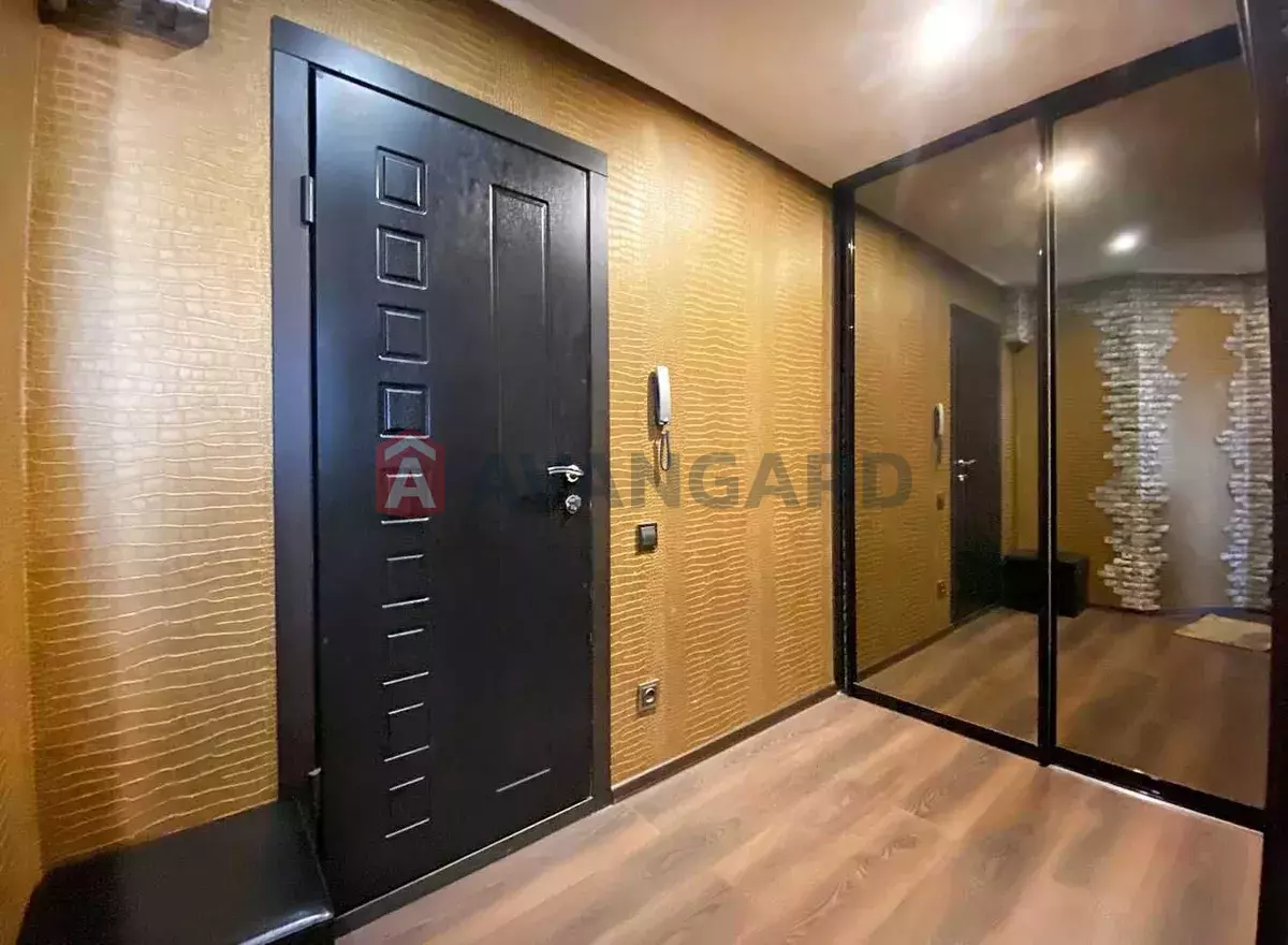 2 ��. ��������, 51/29/8 ��. �., 9/9 ������ ���� 9