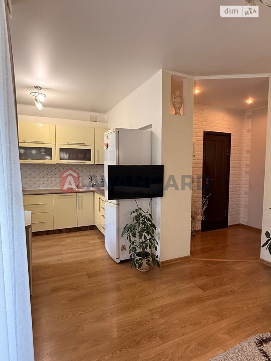 2 ��. ��������, 72/31/18 ��. �., 5/9 ������ ���� 21