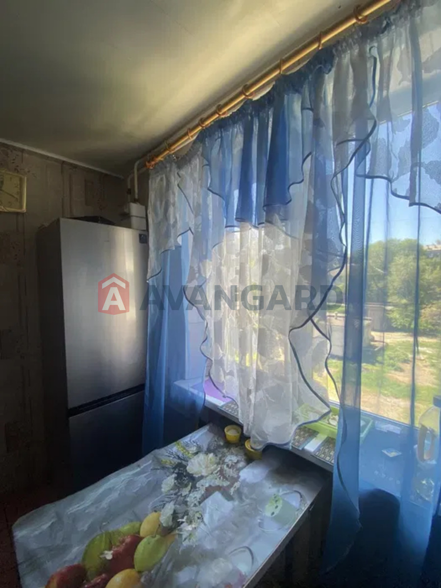 2 ����. ��������, 43/-/7 ��. �., 4/5 ���� ���� 3