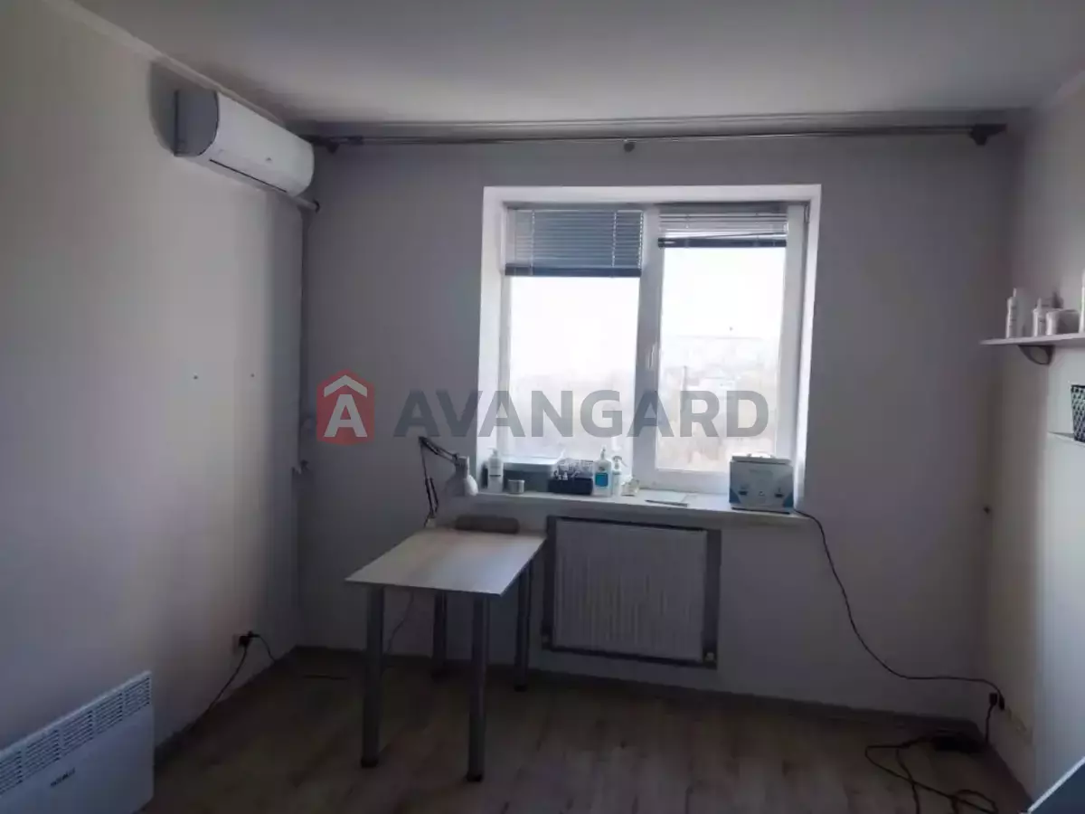 3 ����. ��������, 99/-/12 ��. �., 13/17 ���� ���� 4