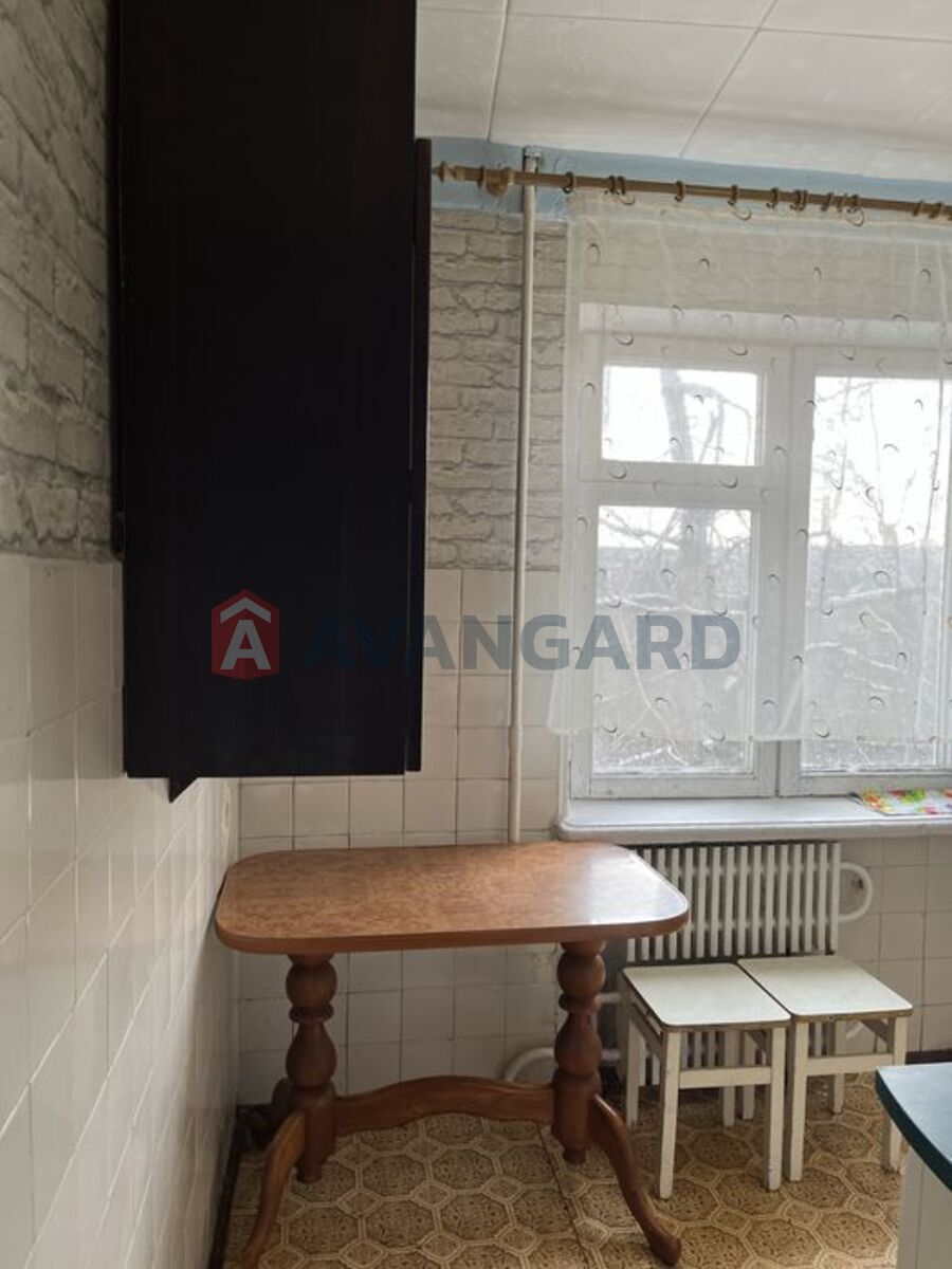 2 ��. ��������, 45/-/9 ��. �., 3/5 ������ ���� 5