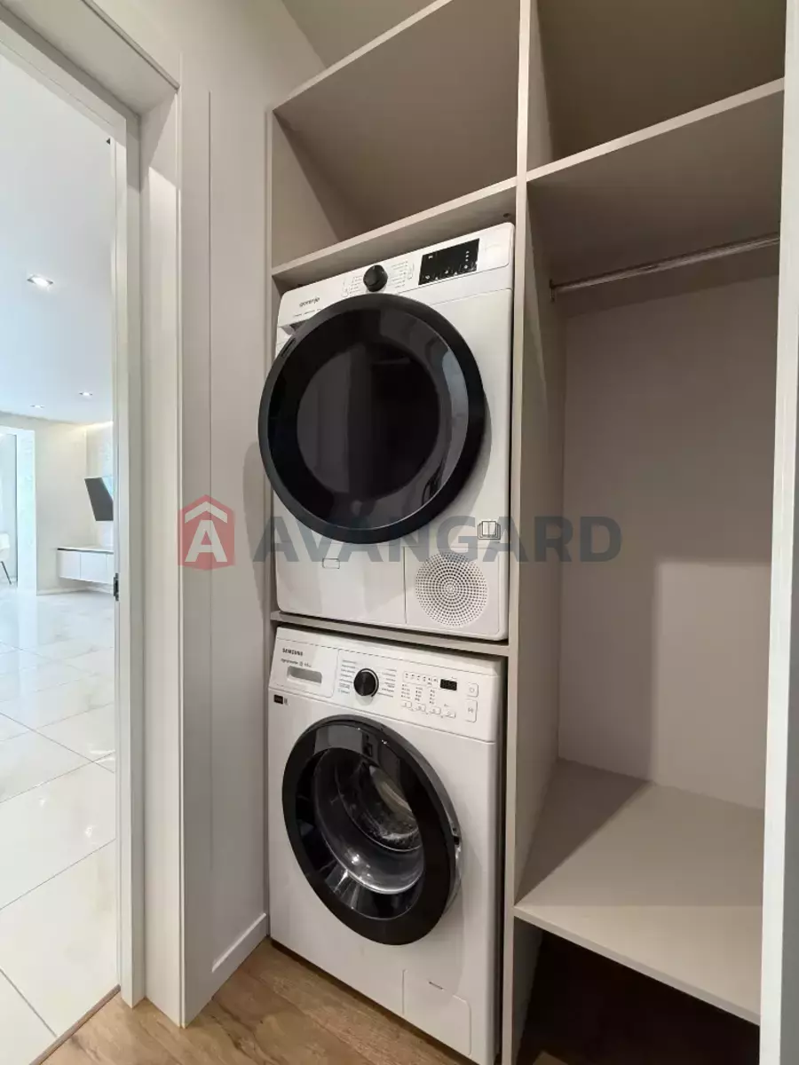 1 ����. ��������, 55/18/18 ��. �., 5/10 ���� ���� 10