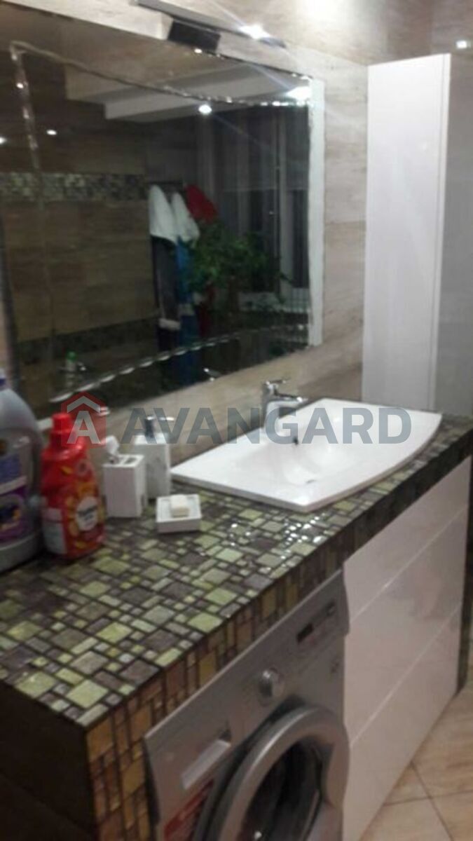 4 ��. ��������, 108/-/37 ��. �., 6/8 ������ ���� 9