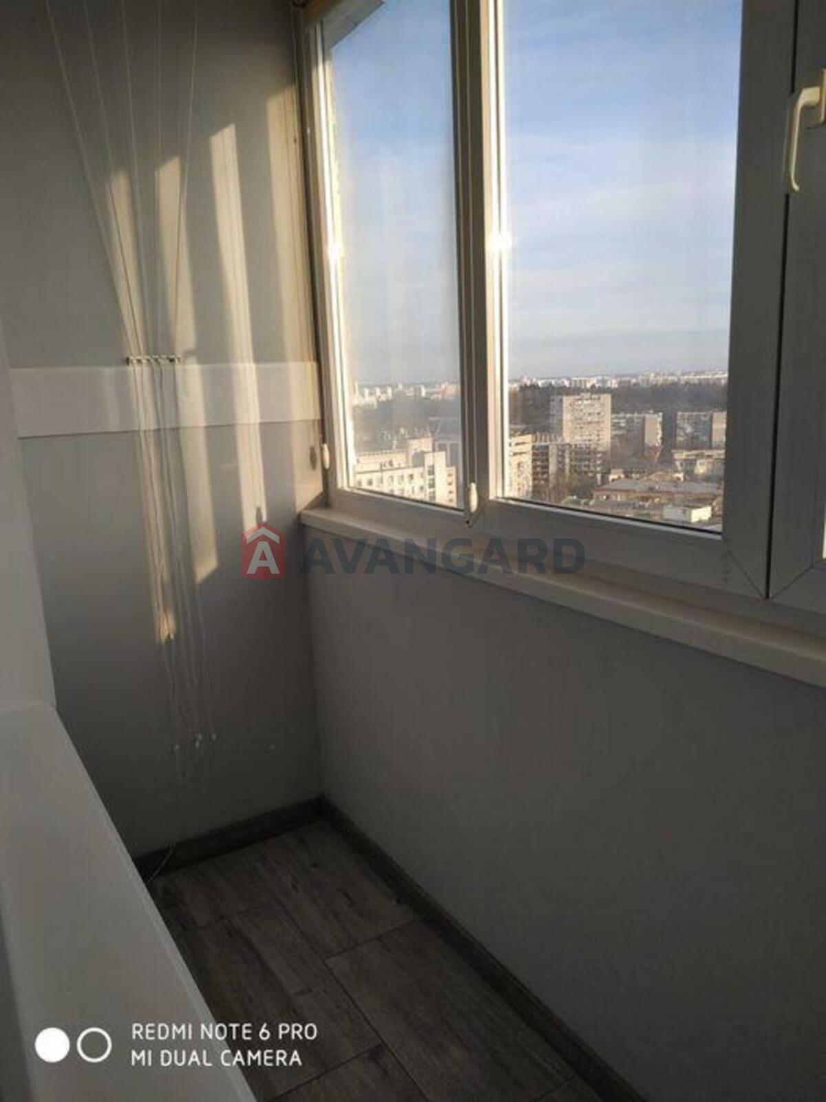 2 ����. ��������, 60/-/11 ��. �., 17/17 ���� ���� 11