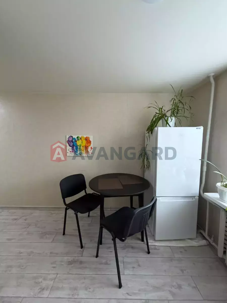 1 ��. ��������, 36/20/9 ��. �., 3/5 ������ ���� 5