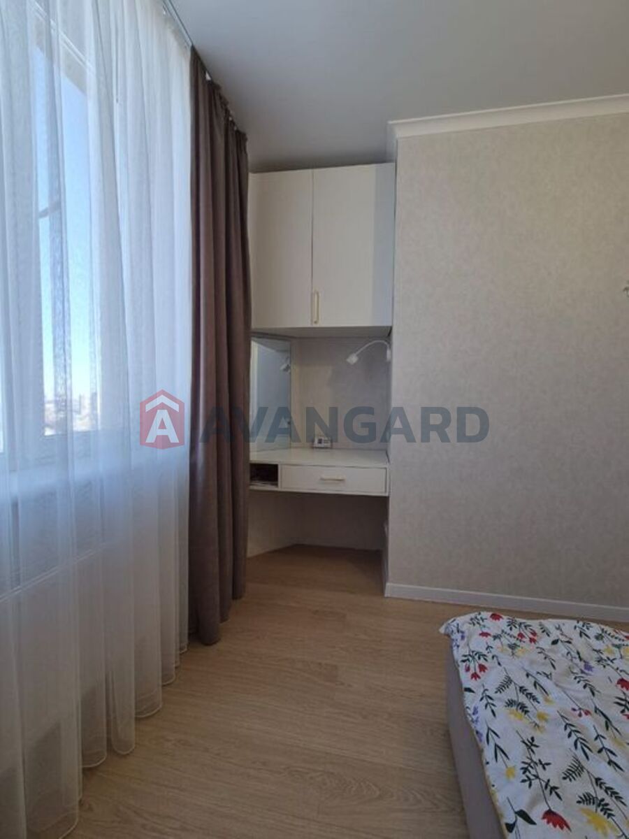 2 ��. ��������, 67/-/24 ��. �., 7/10 ������ ���� 14