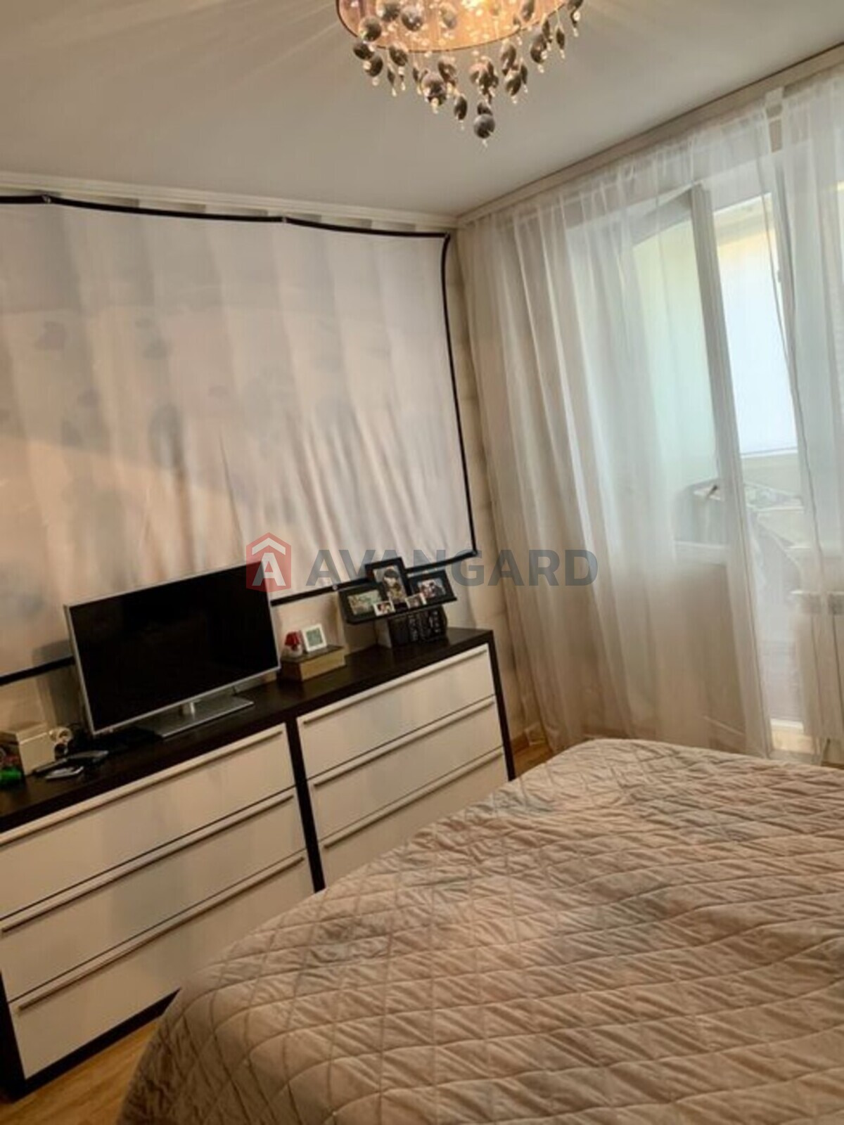 3 ��. ��������, 70/-/8 ��. �., 1/10 ������ ���� 7