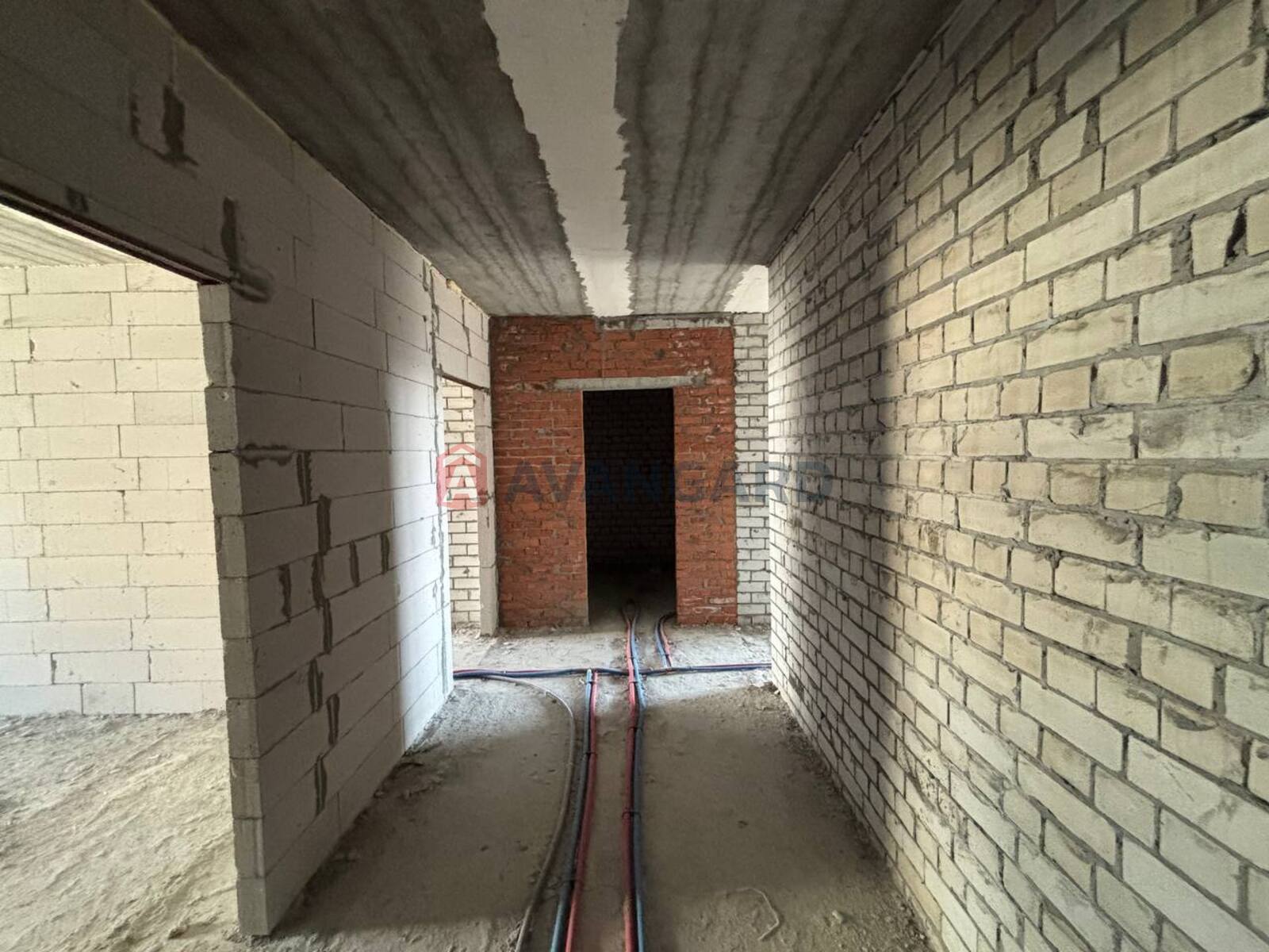 2 ��. ��������, 76/-/20 ��. �., 13/15 ������ ���� 18