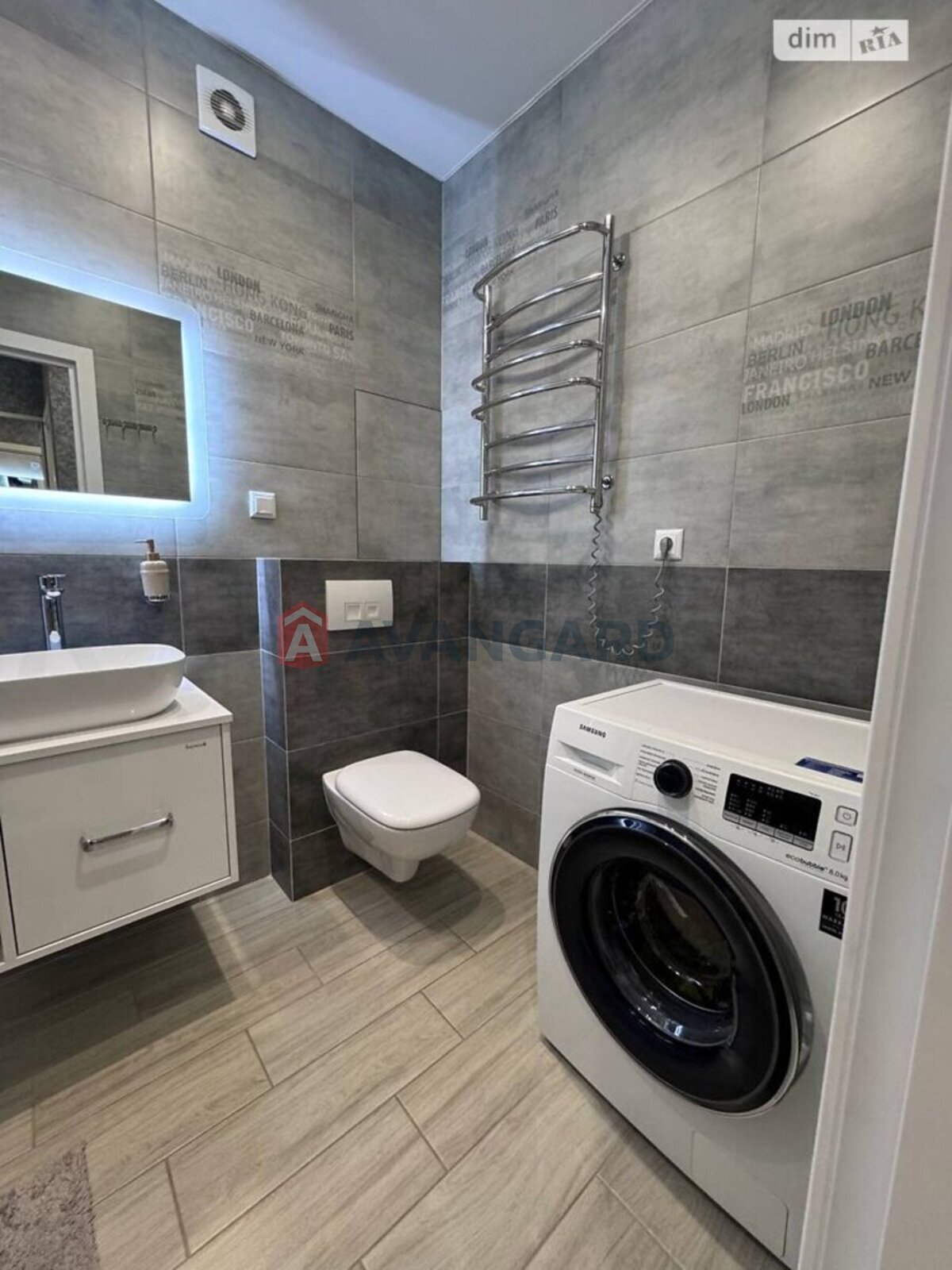 1 ��. ��������, 46/18/16 ��. �., 8/10 ������ ���� 8