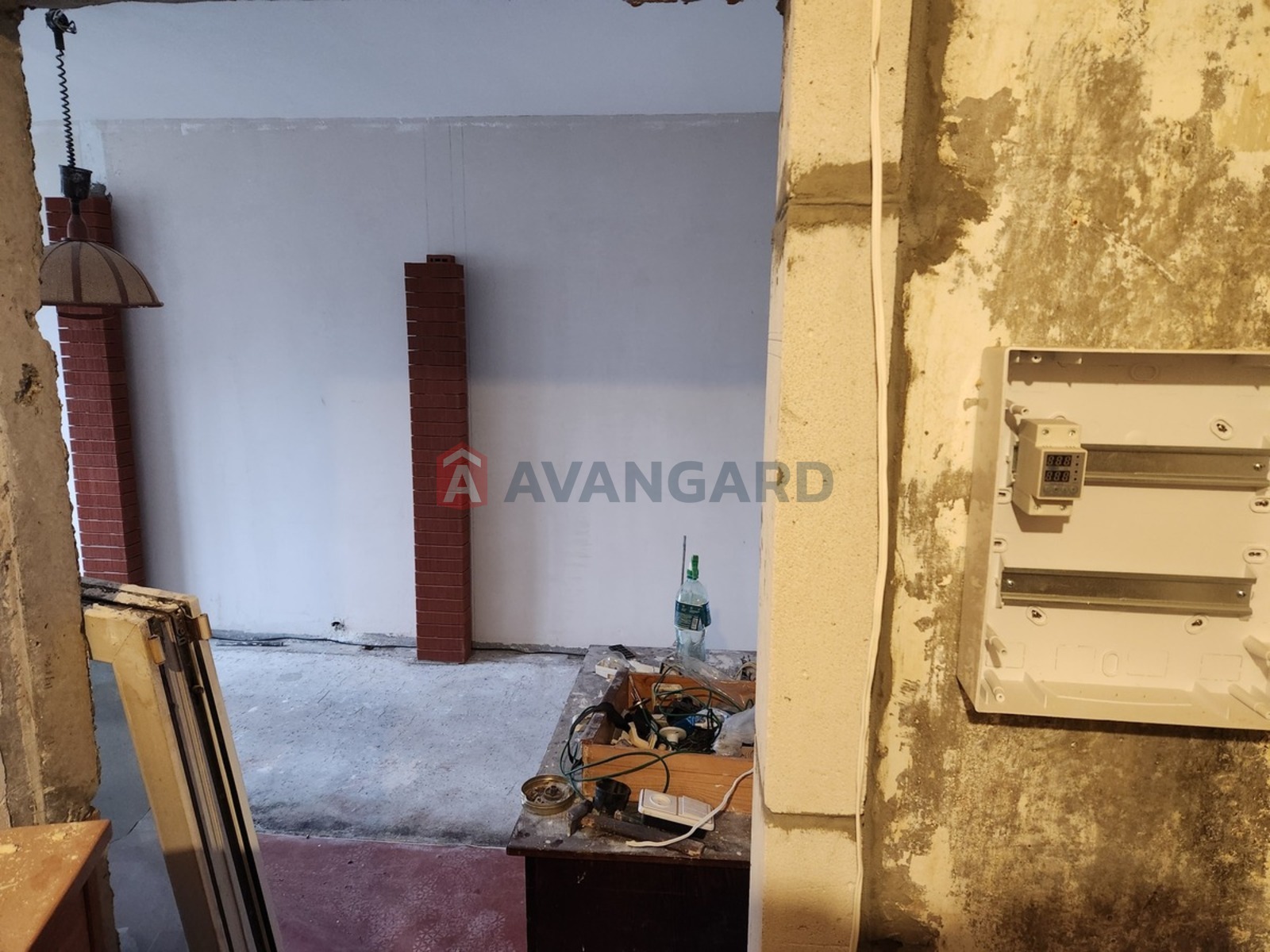 2 ����. ��������, 53/28/8 ��. �., 6/12 ���� ���� 11