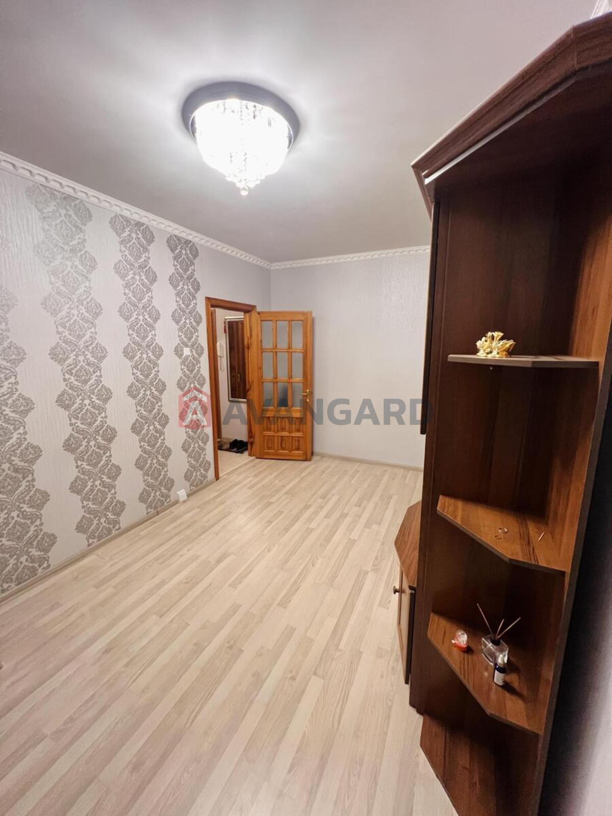 1 ��. ��������, 33/-/7 ��. �., 4/9 ������ ���� 4