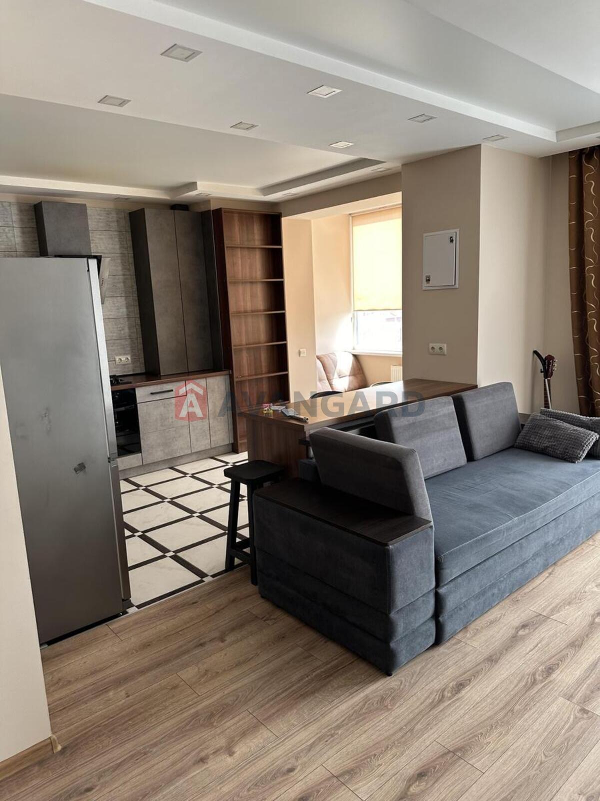 3 ��. ��������, 94/50/12 ��. �., 11/12 ������ ���� 1