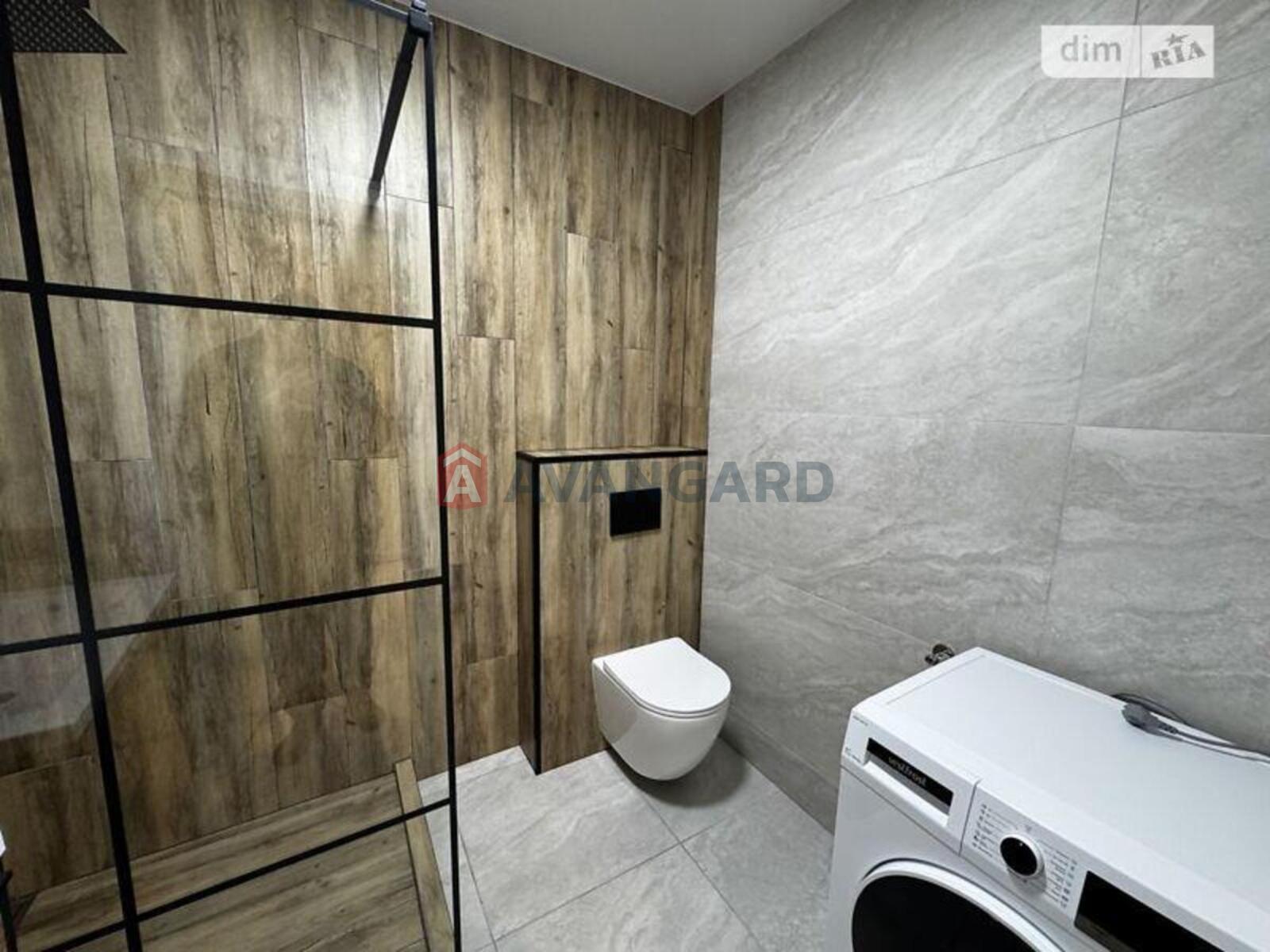 1 ��. ��������, 38/-/11 ��. �., 7/8 ������ ���� 8