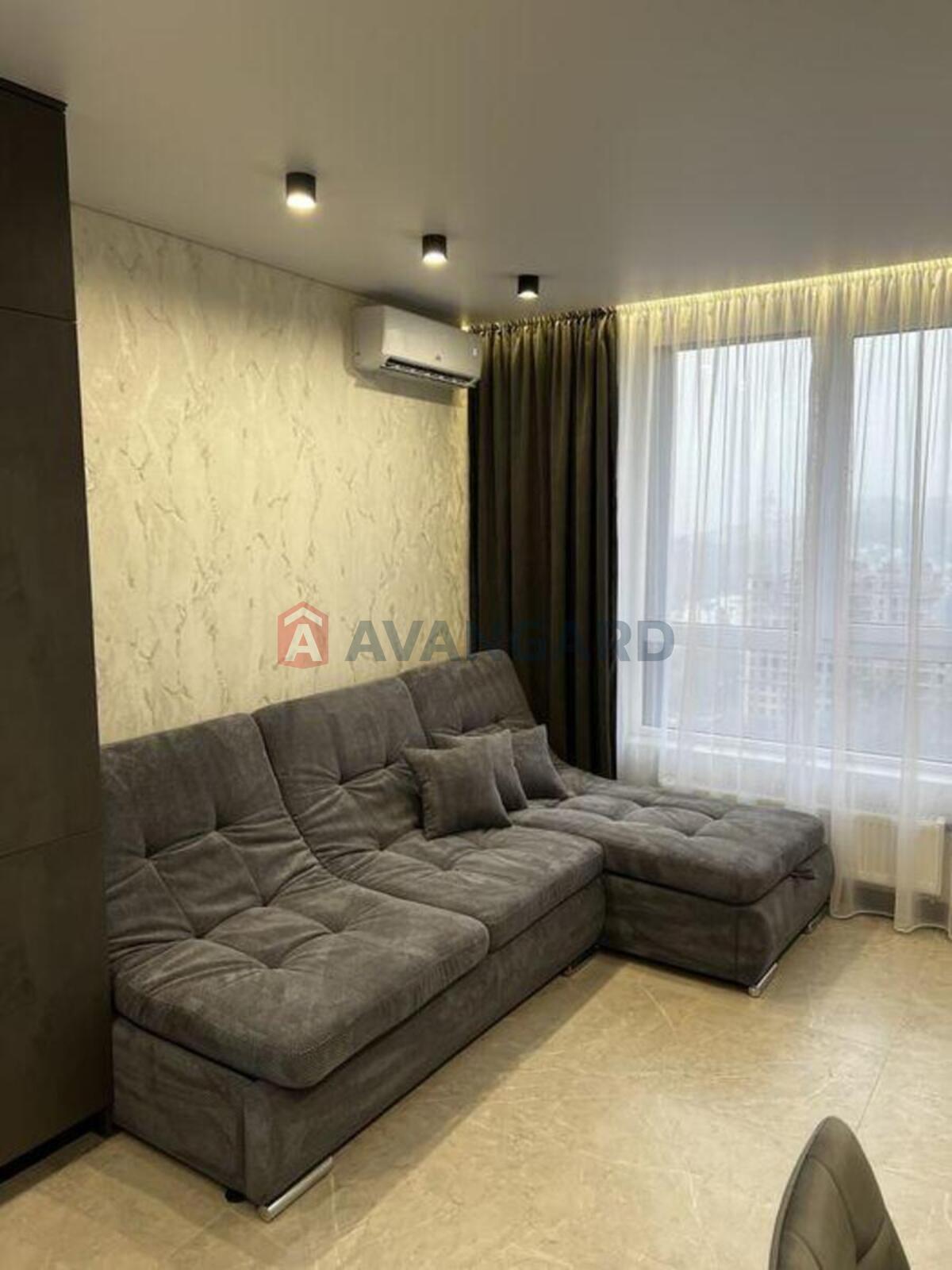 1 ��. ��������, 57/-/23 ��. �., 20/25 ������ ���� 12