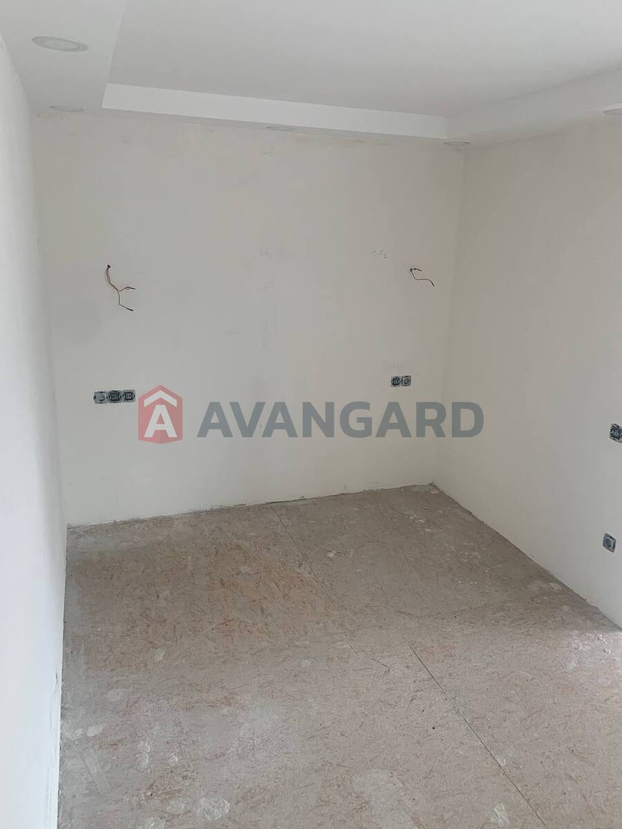 5 ����. ��������, 278/240/25 ��. �., 11/11 ���� ���� 16