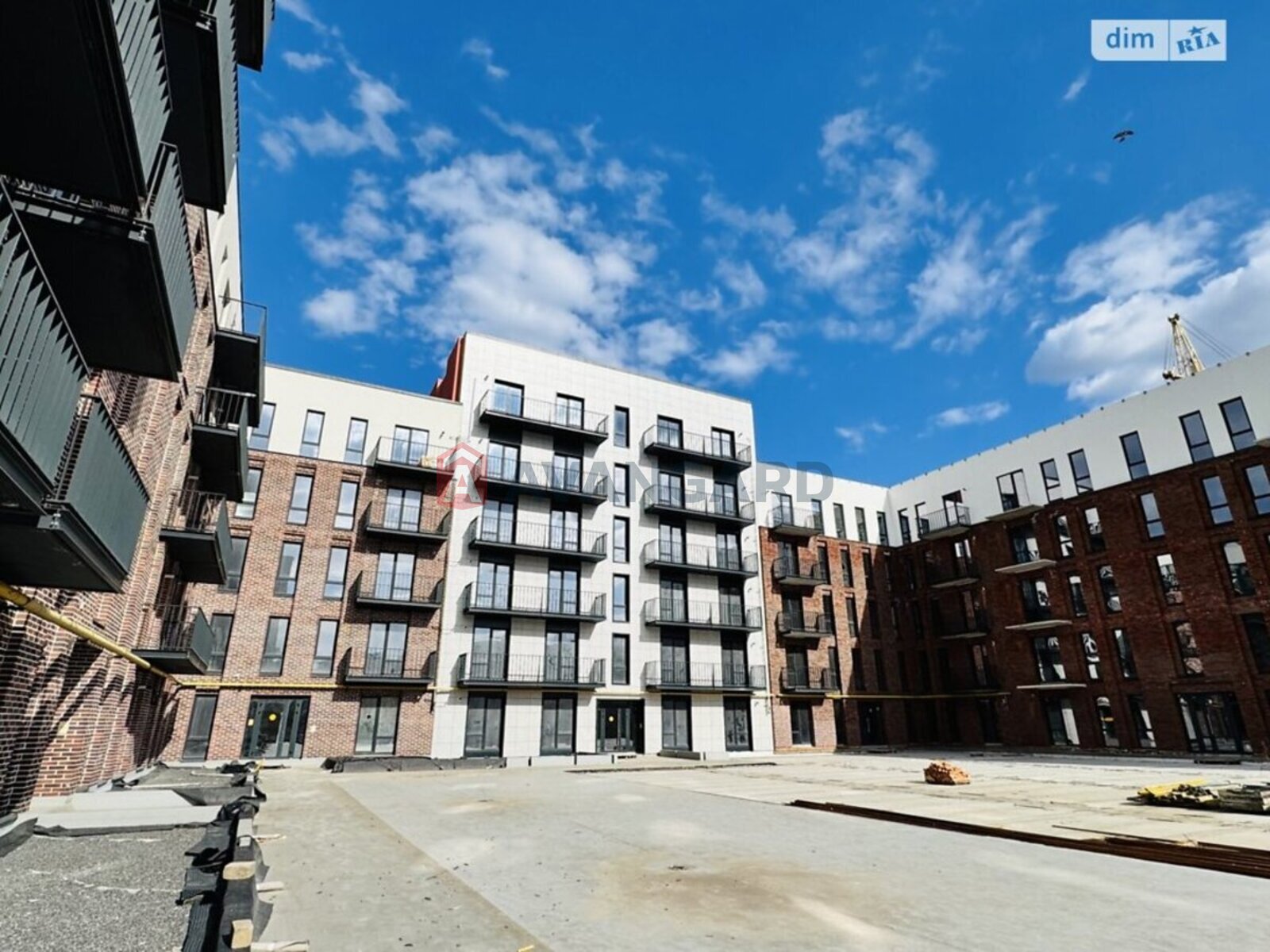 2 ��. ��������, 61/-/26 ��. �., 5/5 ������ ���� 30