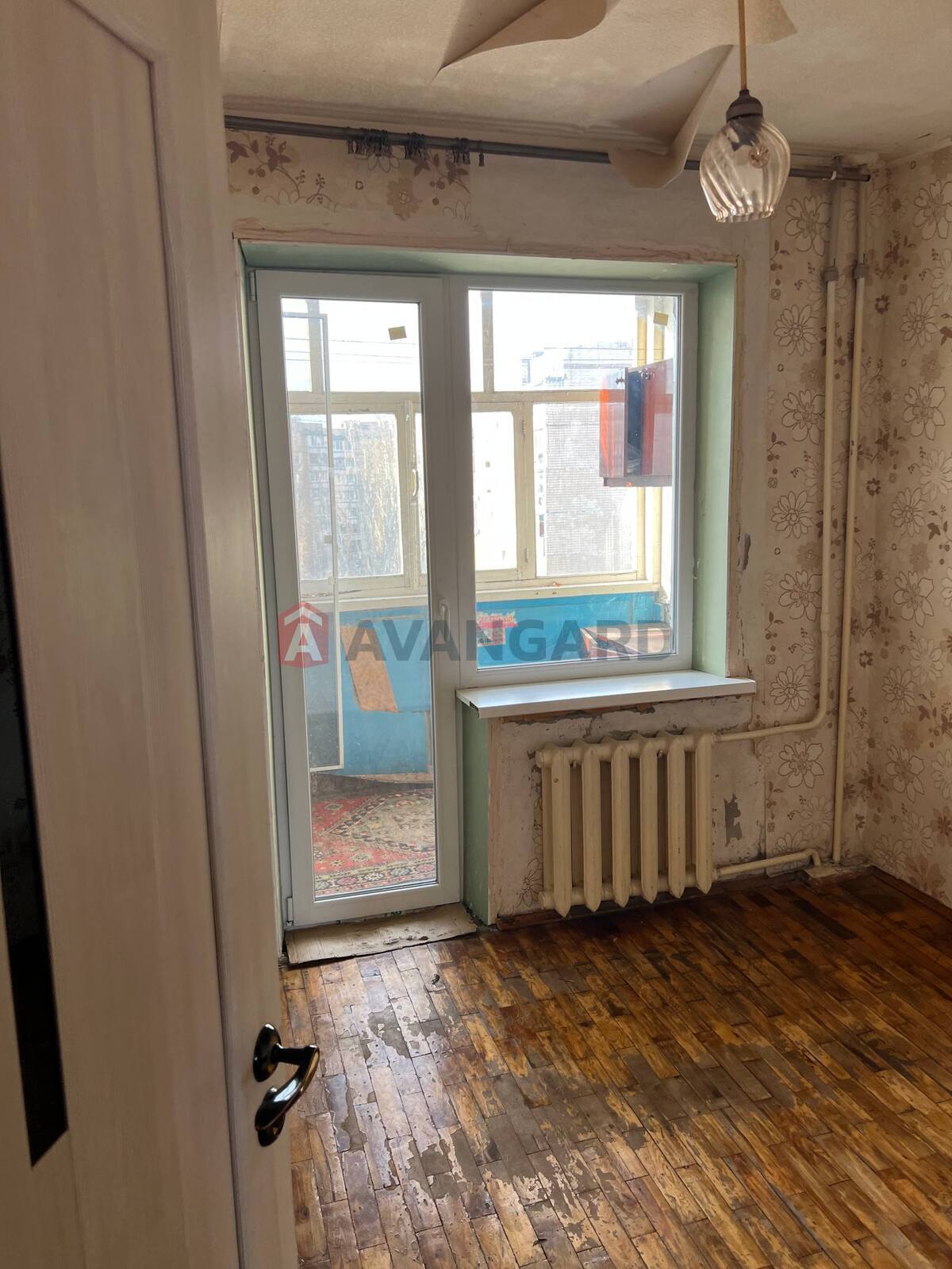 3 ����. ��������, 75/-/18 ��. �., 7/9 ���� ���� 15