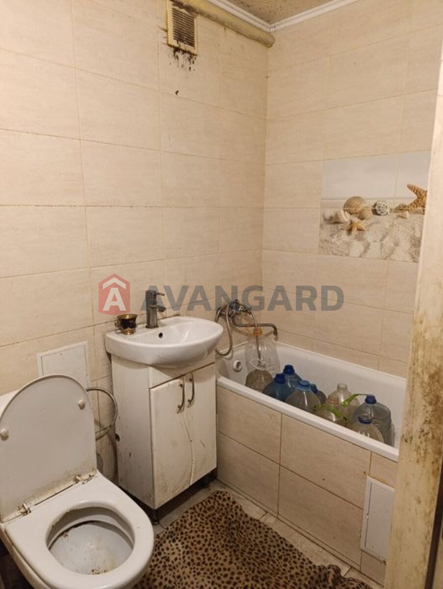 3 ��. ��������, 42/-/5 ��. �., 1/2 ������ ���� 4