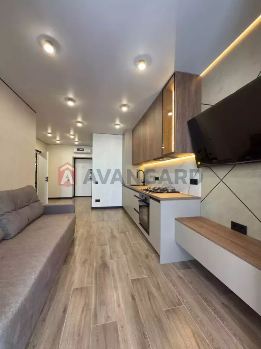 1 ��. ��������, 44/17/18 ��. �., 9/10 ������ ���� 5