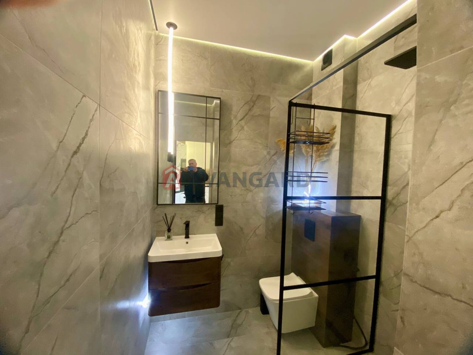 1 ��. ��������, 29.6/26.2/3.4 ��. �., 7/8 ������ ���� 12