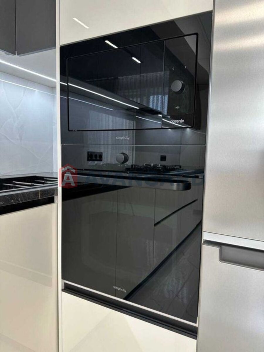 2 ��. ��������, 76/62/12 ��. �., 4/10 ������ ���� 5